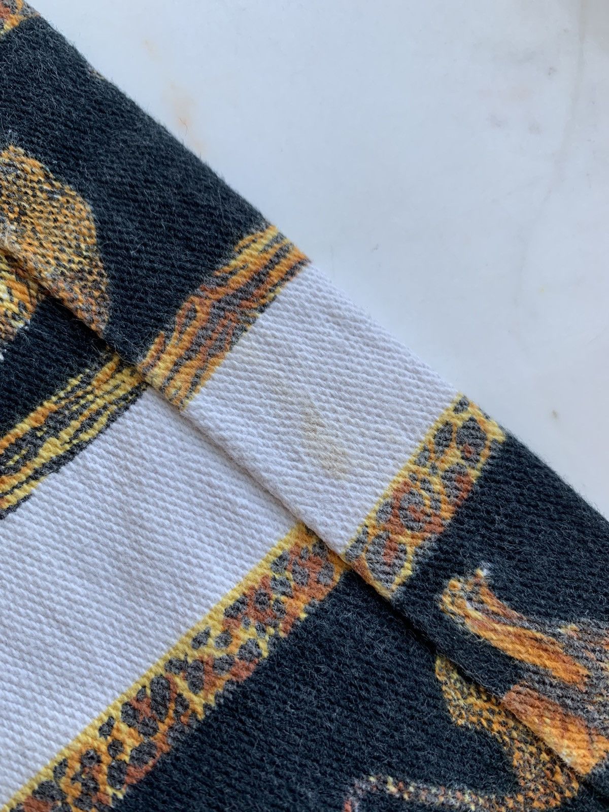 Versace Jeans Couture VERSACE Jeans Pants Printed Tiger Lion Denim Vintage 90s Size 30" / US 8 / IT 44 - 12 Thumbnail