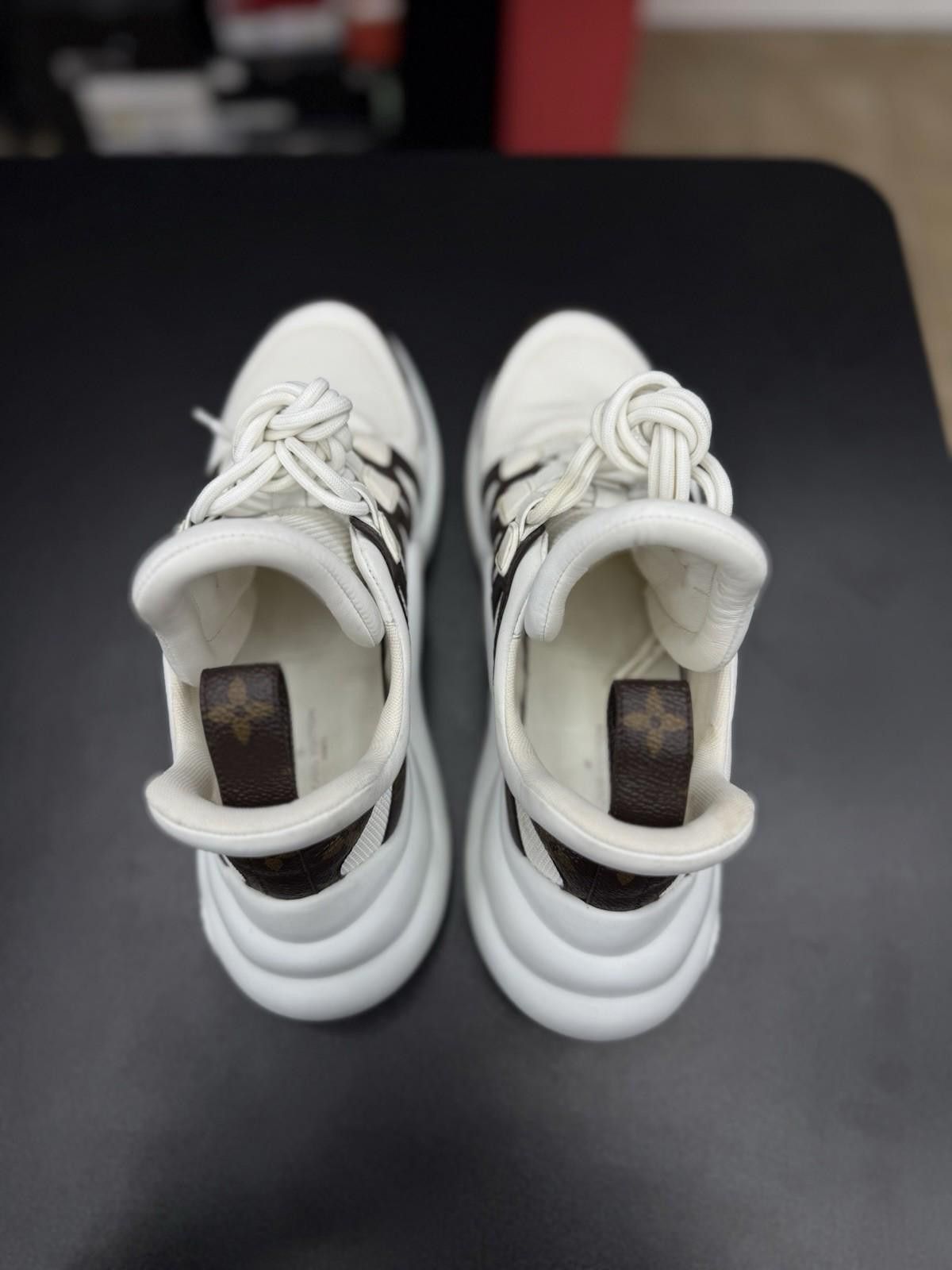 Louis Vuitton Louis Vuitton Archlight Trainer Monogram White 39.5LV/9.5US Size US 9.5 / IT 39.5 - 11 Thumbnail