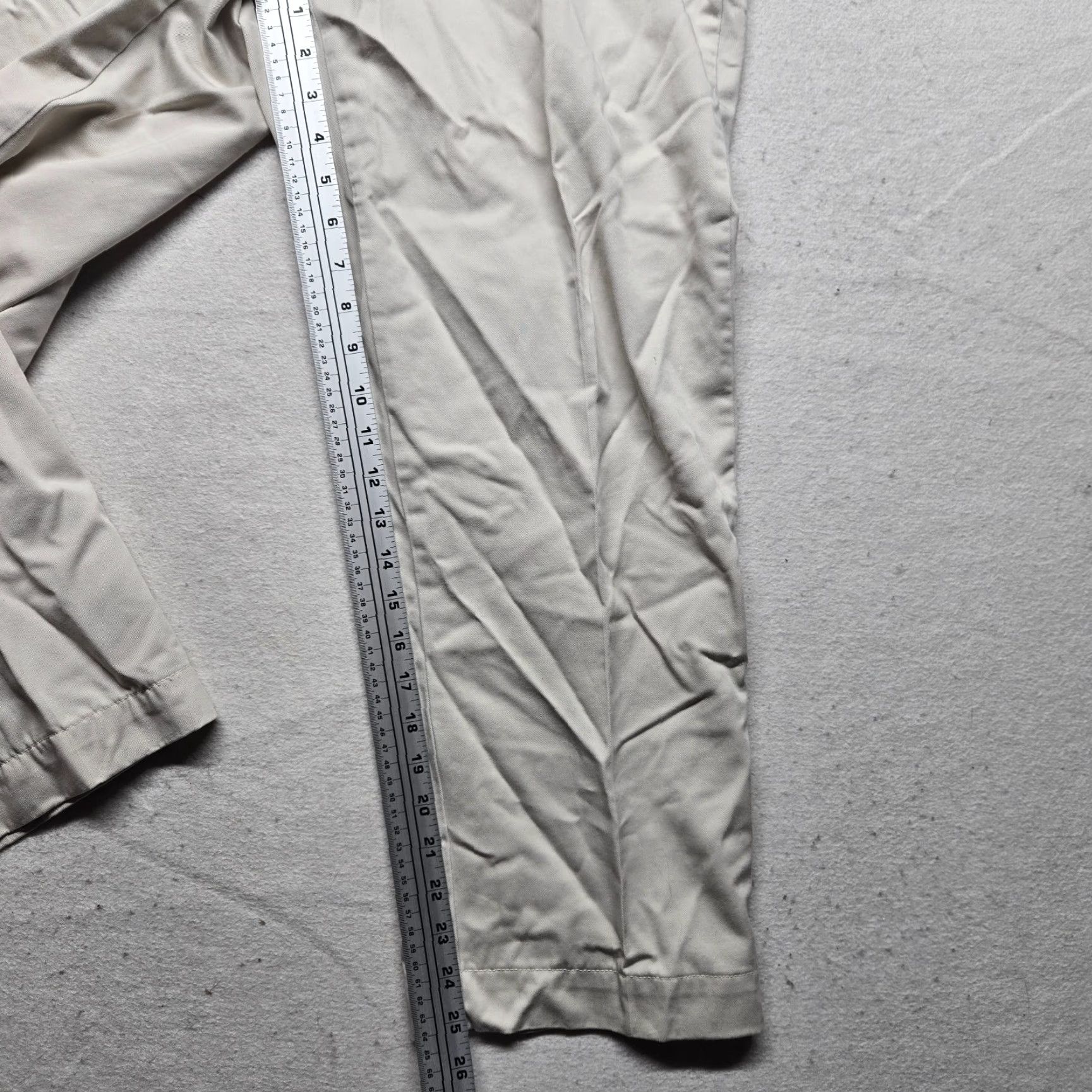 Vintage Christopher & Banks Pants Capri Women Adult 12 White Comfort Stretch Casual Size 34" / US 12 / IT 48 - 7 Thumbnail