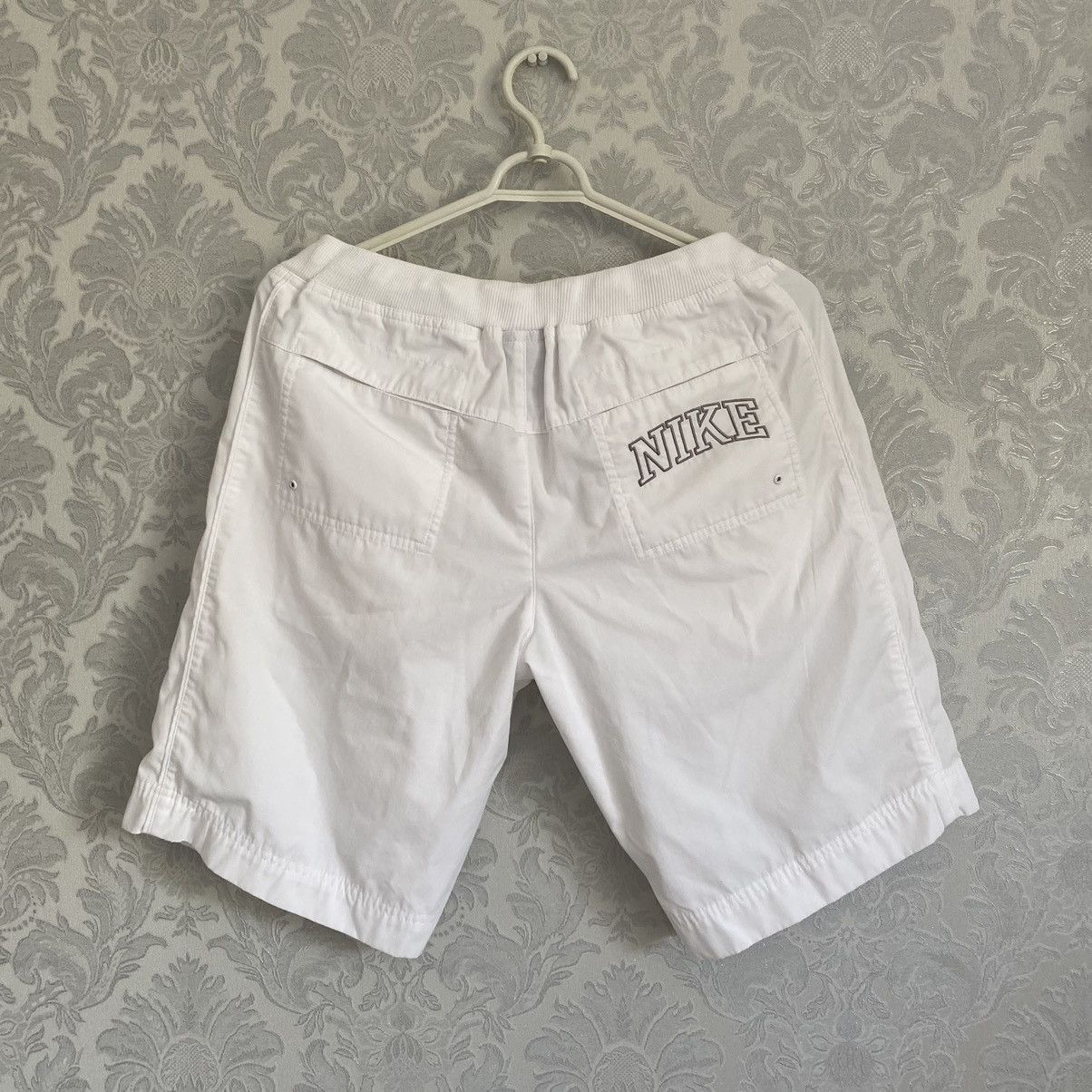 Nike Vintage Nike Shorts Swoosh Y2K 00s Size US 32 / EU 48 - 5 Thumbnail