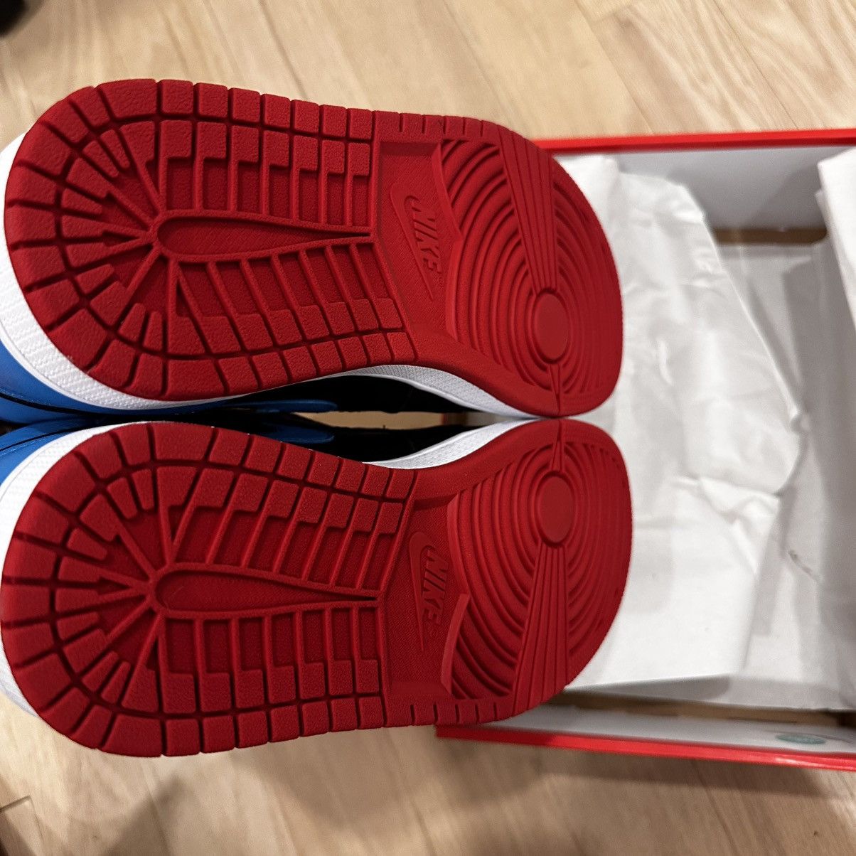 Jordan Brand Air Jordan 1 high NC to CHI Size US 9.5 / IT 39.5 - 5 Thumbnail