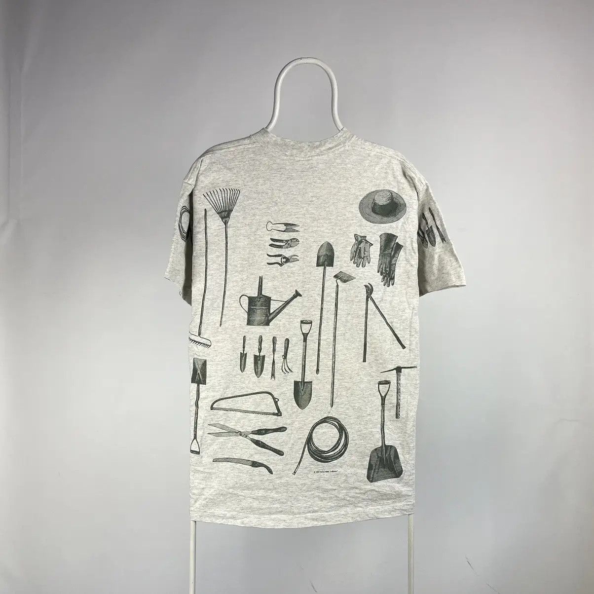Band Tees Vintage Relevant Tshirt USA size XLarge 1994 Size US XL / EU 56 / 4 - 2 Thumbnail