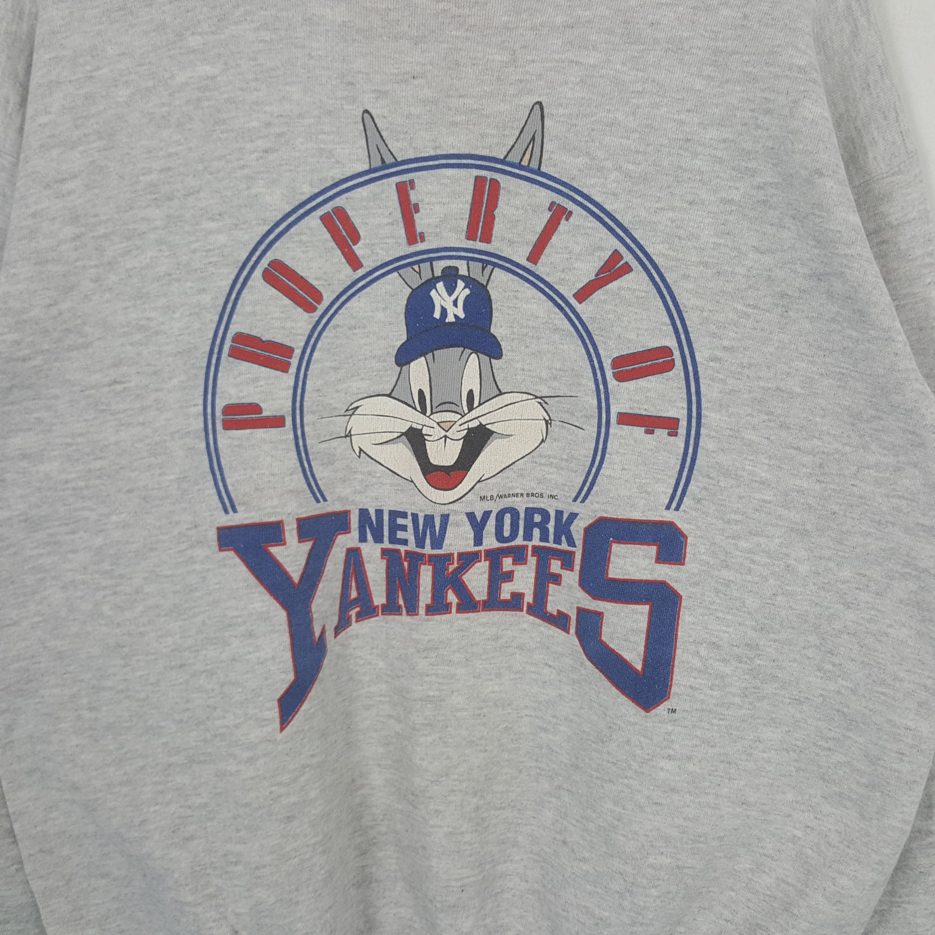 New York Yankees Vintage New York Yankees X Bugs Bunny Sweatshirt C302N11 Size US M / EU 48-50 / 2 - 2 Thumbnail