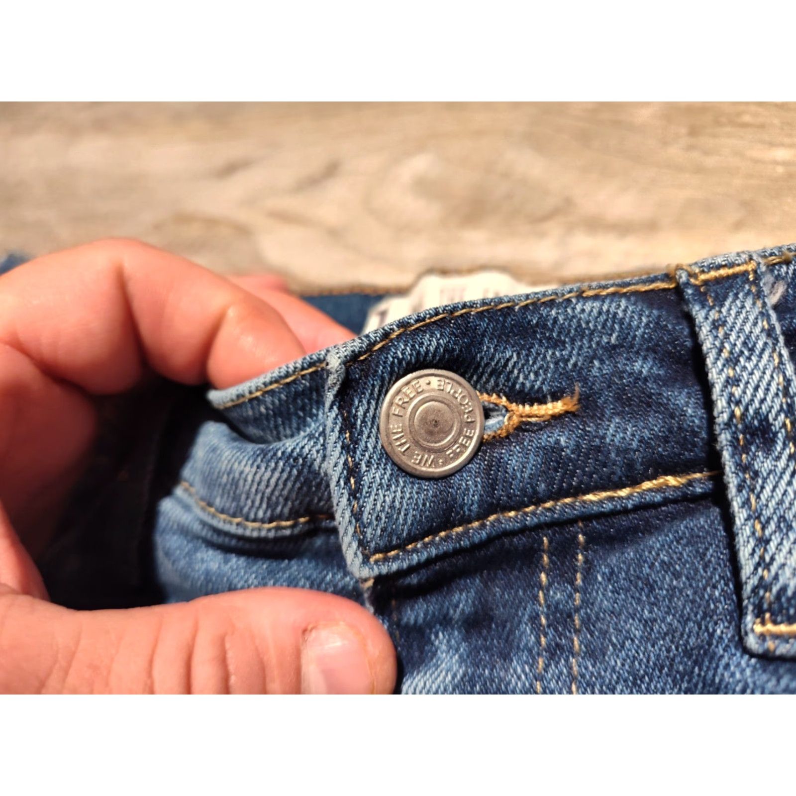 Free People VINTAGE Free People Women's Skinny Jeans Size 26 Mid Rise Raw Hem Blue Denim Slim 90s Womens Size 26" / US 2 / IT 38 - 6 Thumbnail