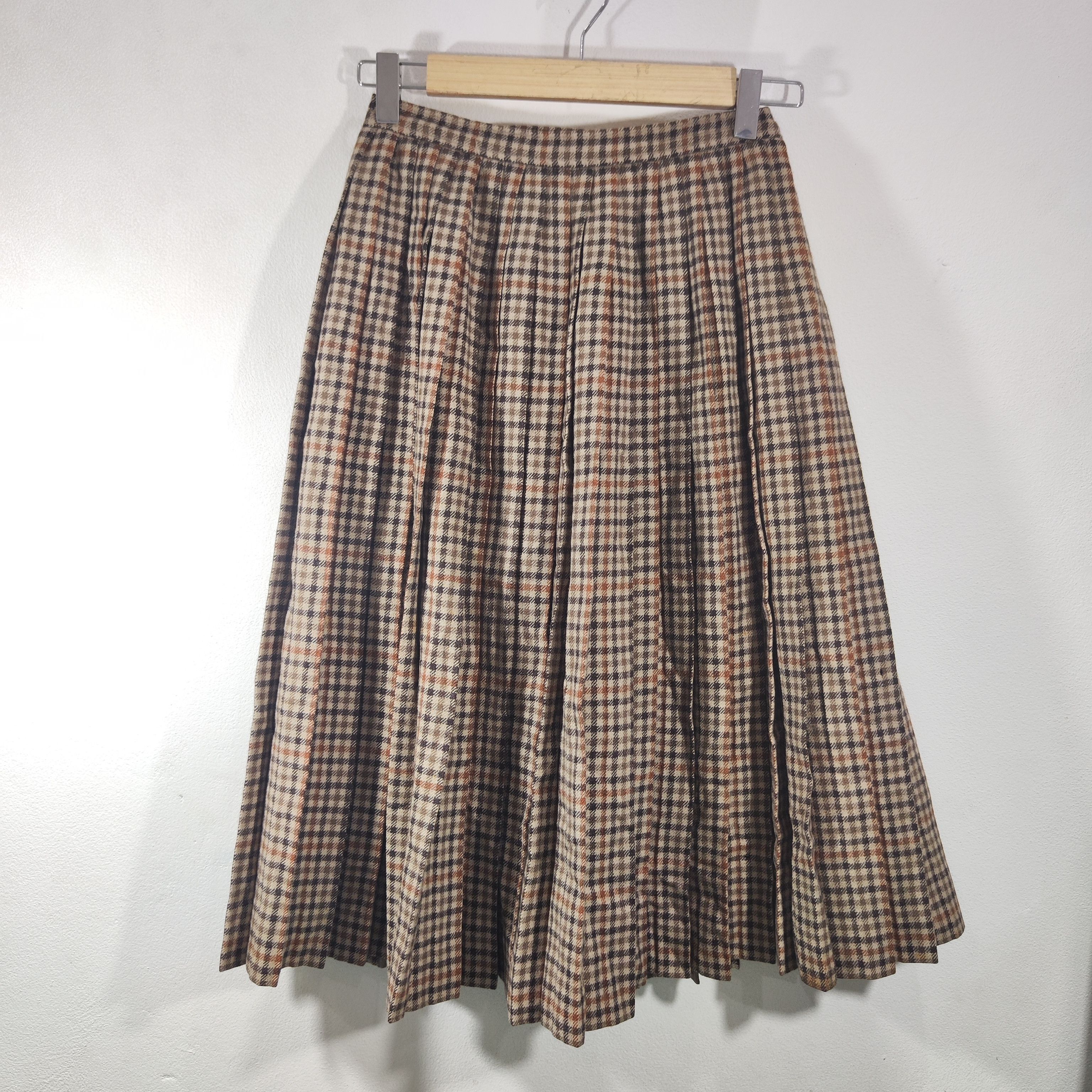 Burberry Burberry Women's Skirts Checkered Wool Fabric w24 Size 24" / US 00 / IT 34 - 2 Thumbnail