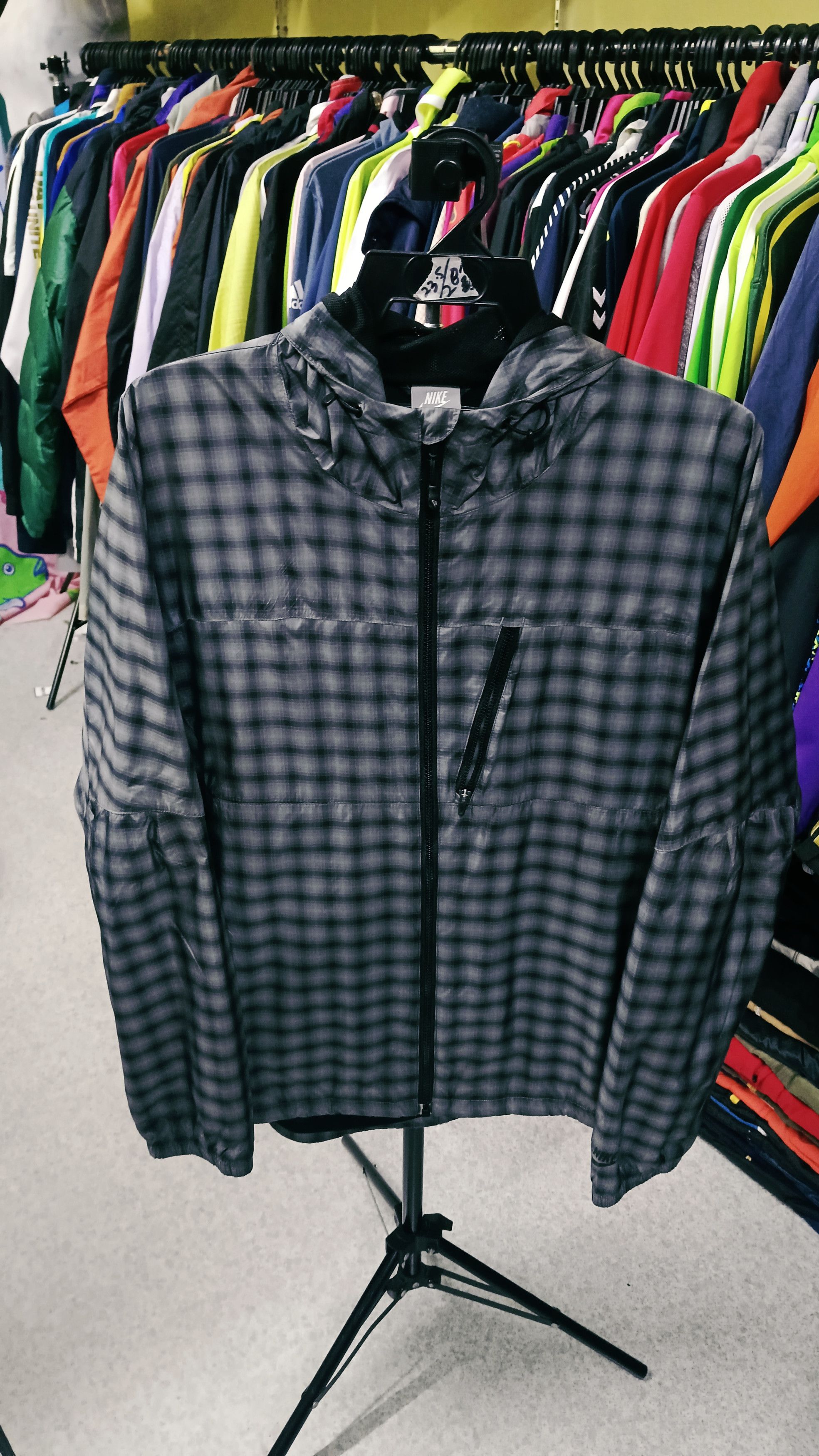 Nike Vintage Nike Windbreaker Size US L / EU 52-54 / 3 - 1 Thumbnail