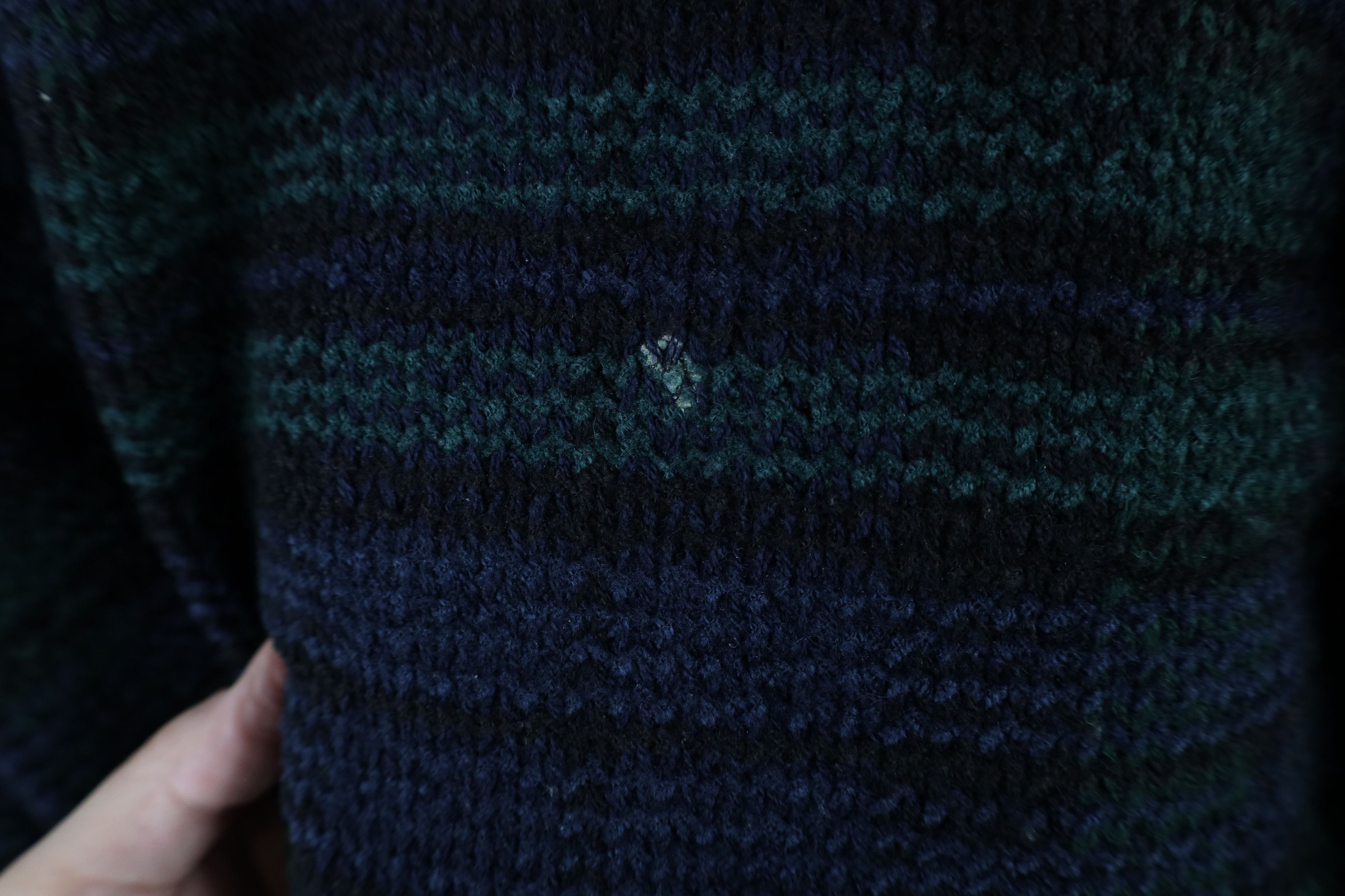 Vintage Vintage 90s Streetwear Fleece Crewneck Sweater Tartan Plaid Size US XL / EU 56 / 4 - 4 Thumbnail