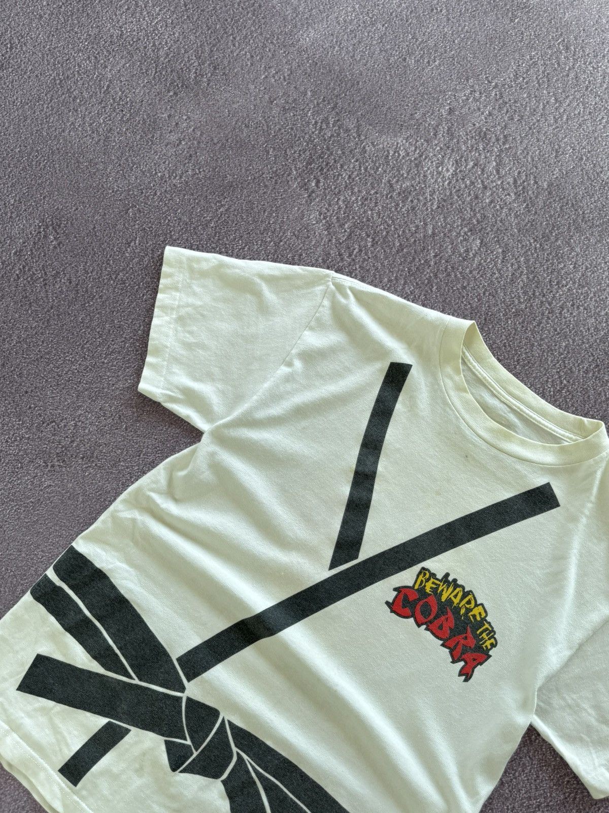 WWE WWE Beware The Cobra Santino 90’s Vintage T-Shirt Size US L / EU 52-54 / 3 - 8 Thumbnail