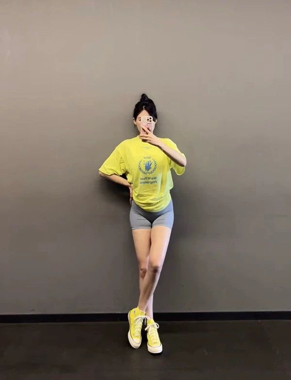 Balenciaga Balenciaga Neon Green Wheat Pattern Short-Sleeve T-Shirt Size US XXL / EU 58 / 5 - 7 Thumbnail