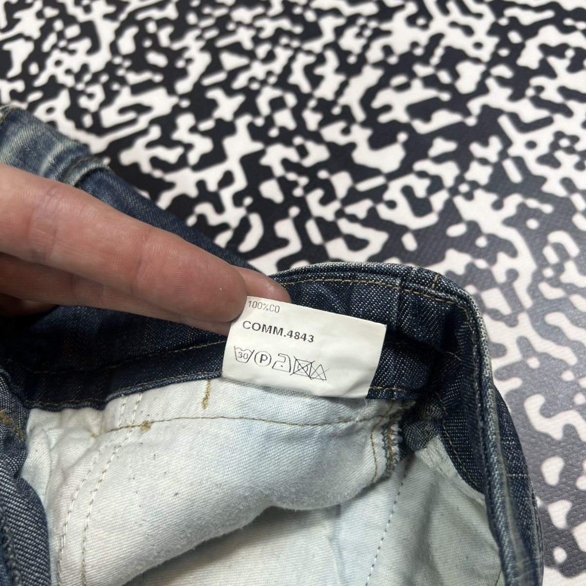 Japanese Brand Vintage Y2K Japanese Cargo Denim Jeans Bondage Style Size 27" / US 4 / IT 40 - 19 Thumbnail