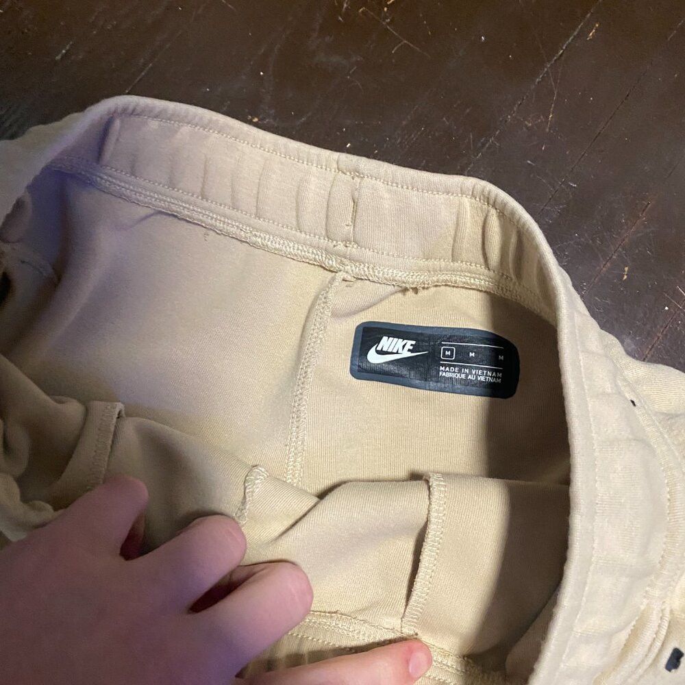 Nike Nike Tech Fleece Sportswear Shorts Medium Tan Brown Size US 32 / EU 48 - 5 Thumbnail