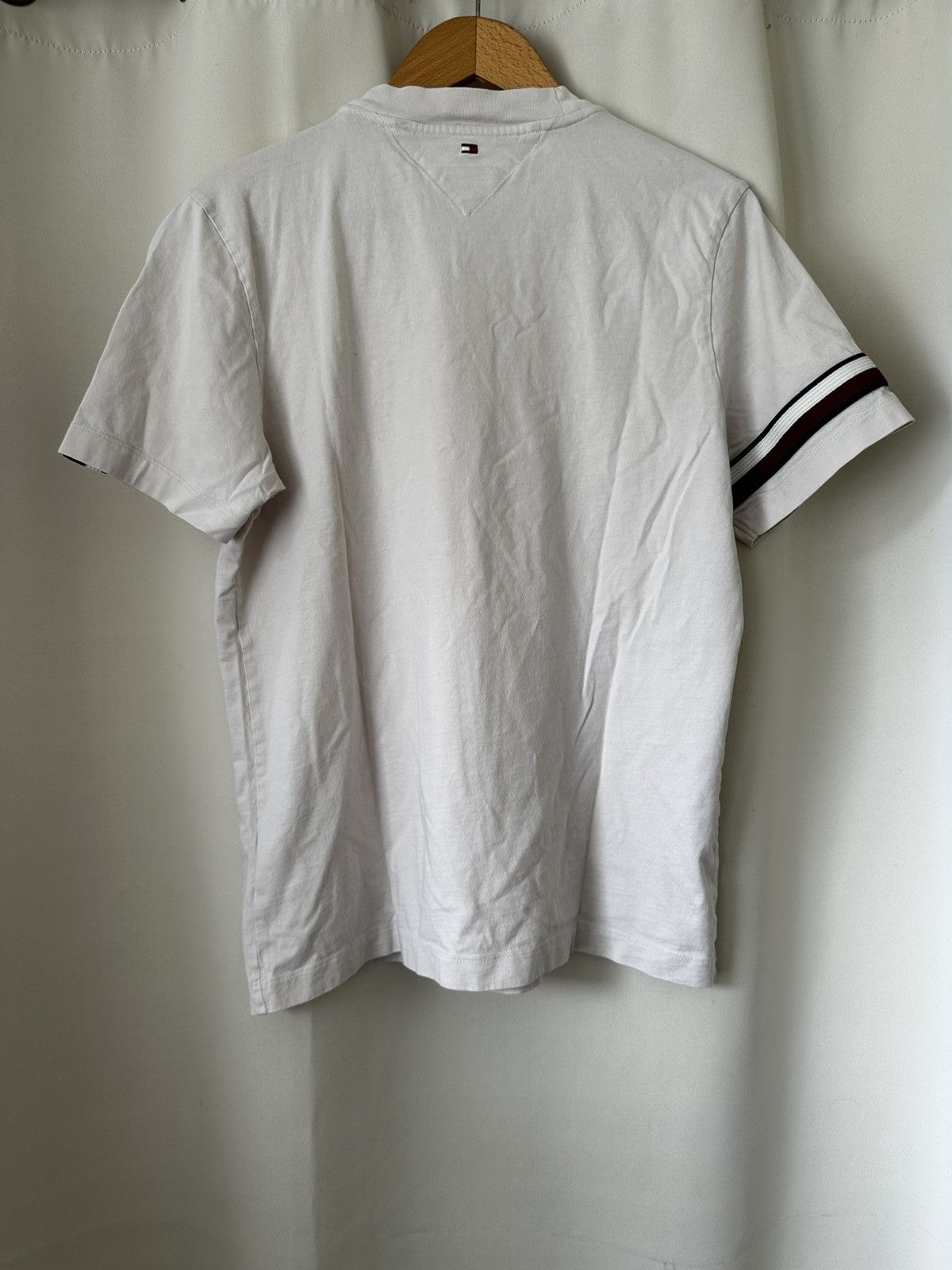 Tommy Hilfiger USED Men's Tommy Hilfiger T-shirt Size: Medium Size US M / EU 48-50 / 2 - 4 Thumbnail