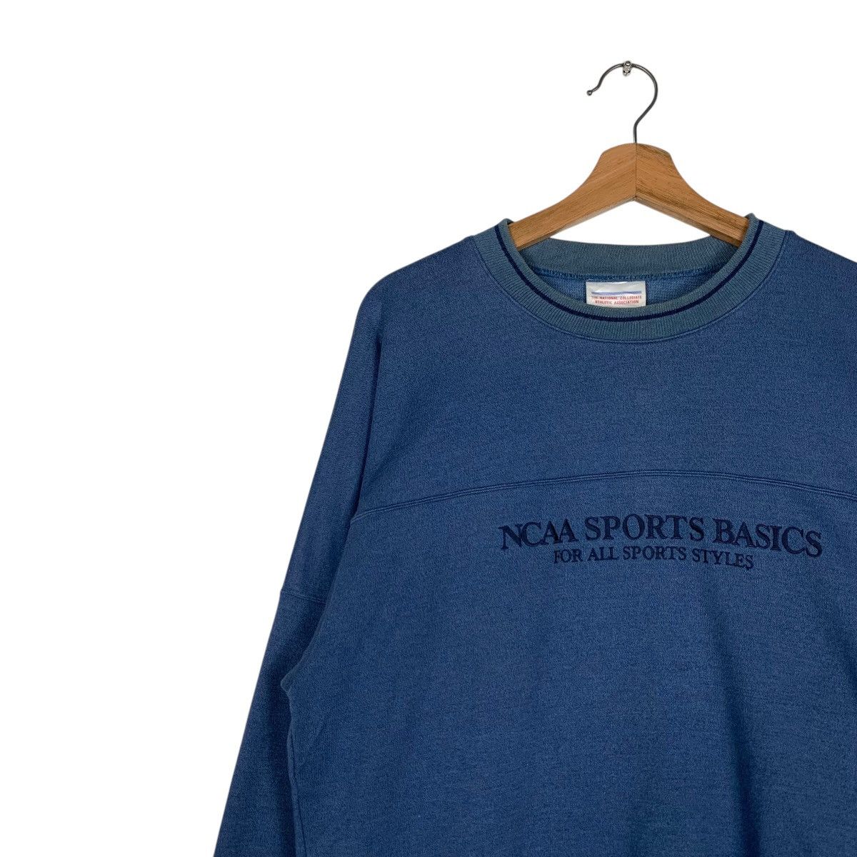 Descente NCAA Embroidery Logo Sweatshirt #1452-C65 Size US L / EU 52-54 / 3 - 6 Thumbnail