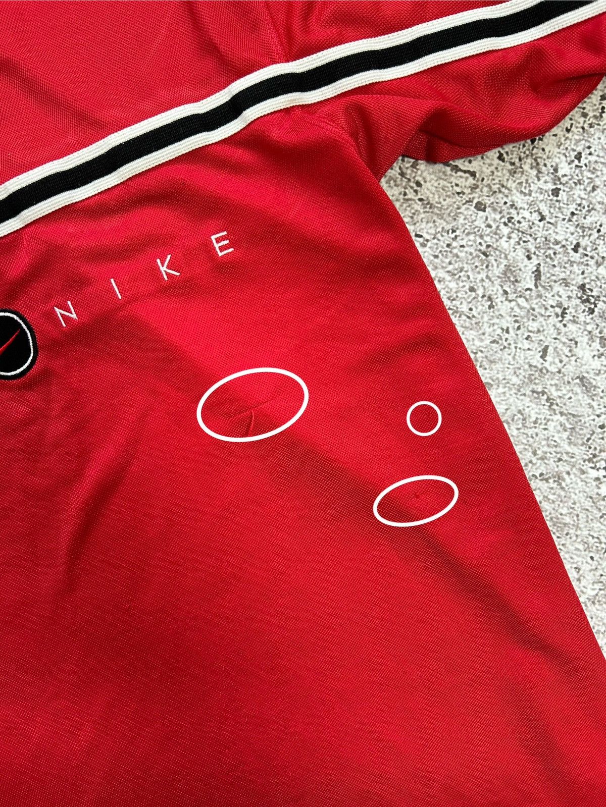 Nike × Vintage Vintage Nike Polo T-Shirt Team Town Logo Big 00s Size US S / EU 44-46 / 1 - 13 Thumbnail