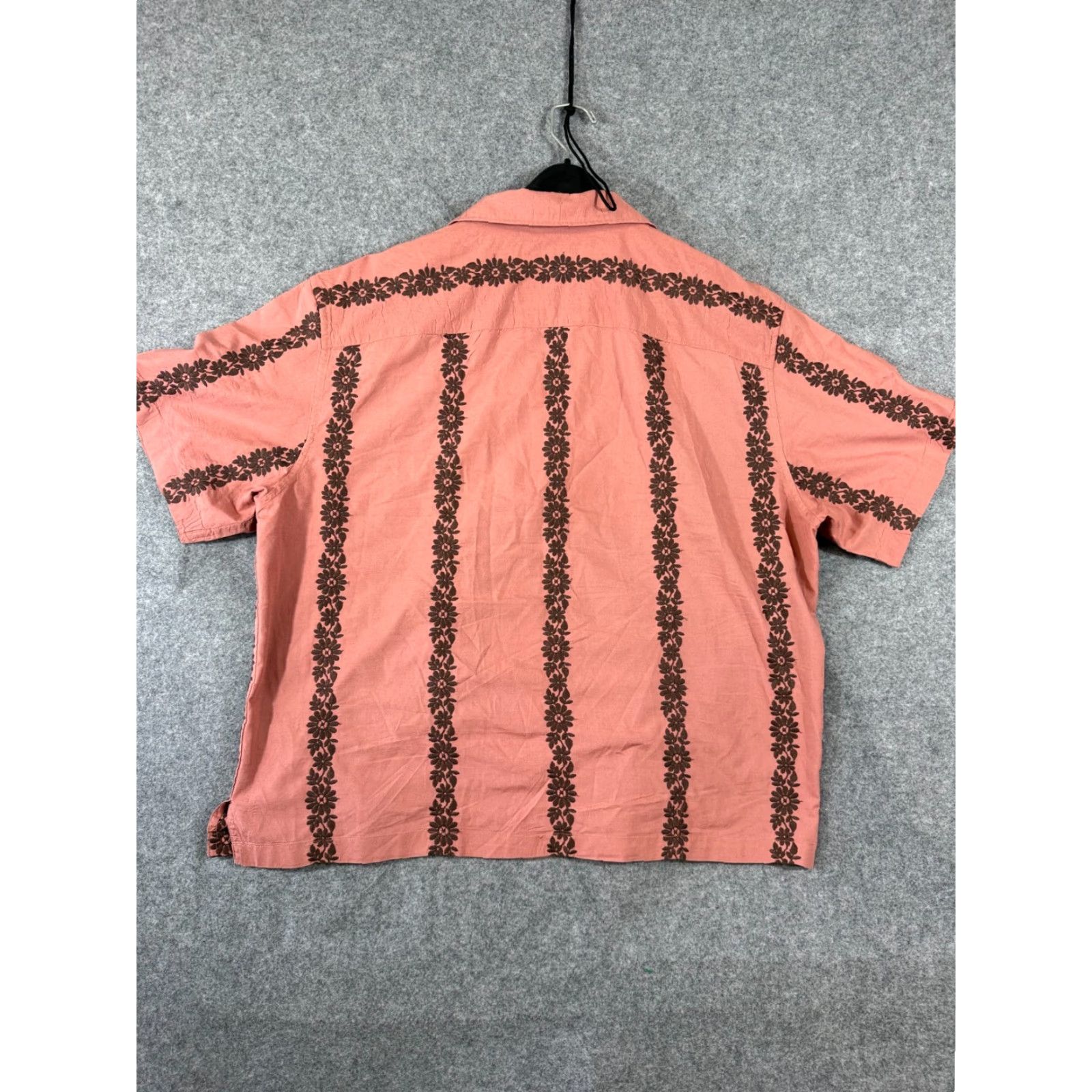 American Eagle Outfitters American Eagle Shirt Mens L Pink Floral Embroidered Button-Up Short Sleeve Relaxed Fit Size US L / EU 52-54 / 3 - 7 Thumbnail