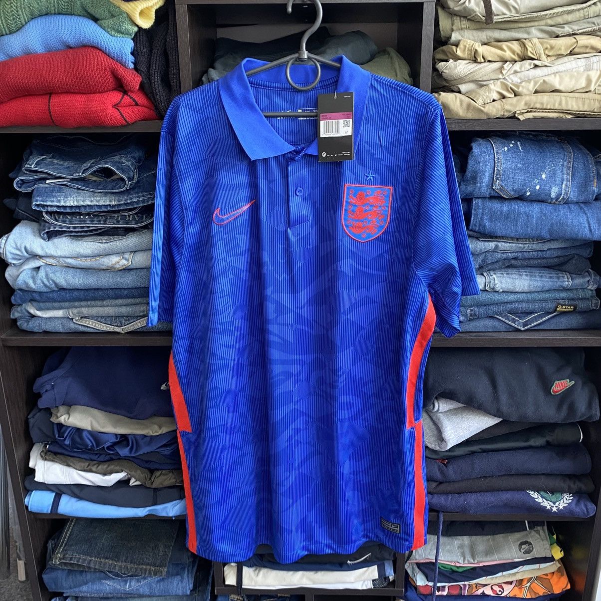 Nike Mens Nike England National Soccer home jersey Size US XXL / EU 58 / 5 - 1 Thumbnail