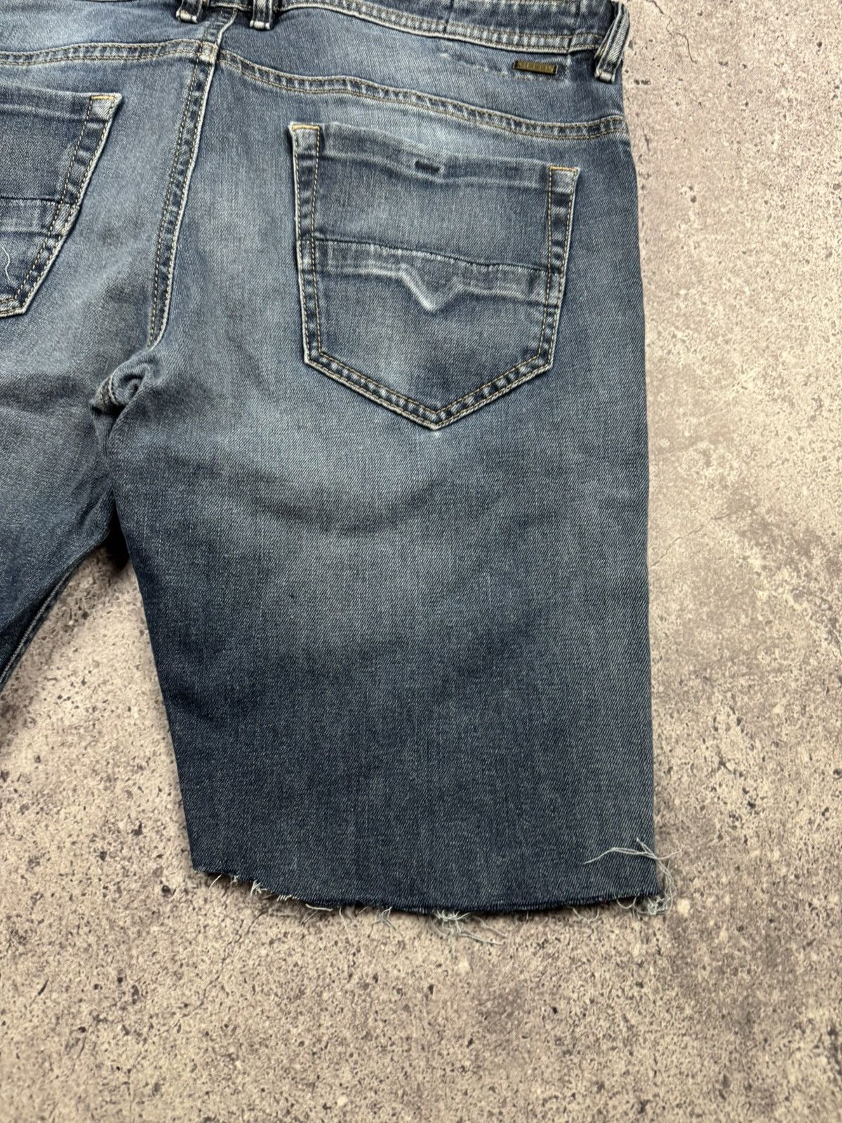 Diesel VINTAGE DIESEL DENIM DISTRESSED SHORTS JAPAN STREETWEAR Y2K Size US 36 / EU 52 - 9 Thumbnail