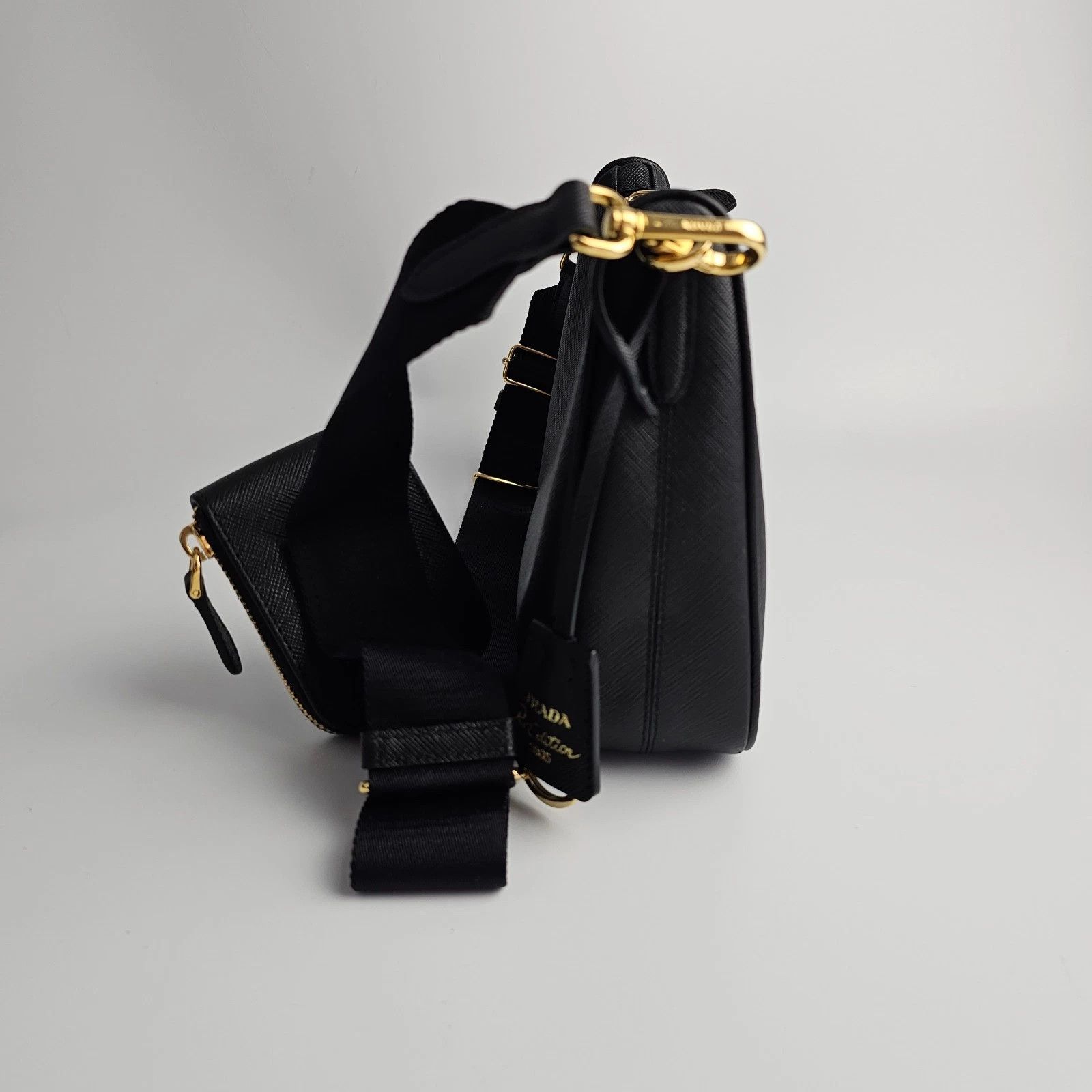 Prada PRADA Re-Edition 2005 Black Saffiano Shoulder Bag Size ONE SIZE - 9 Thumbnail