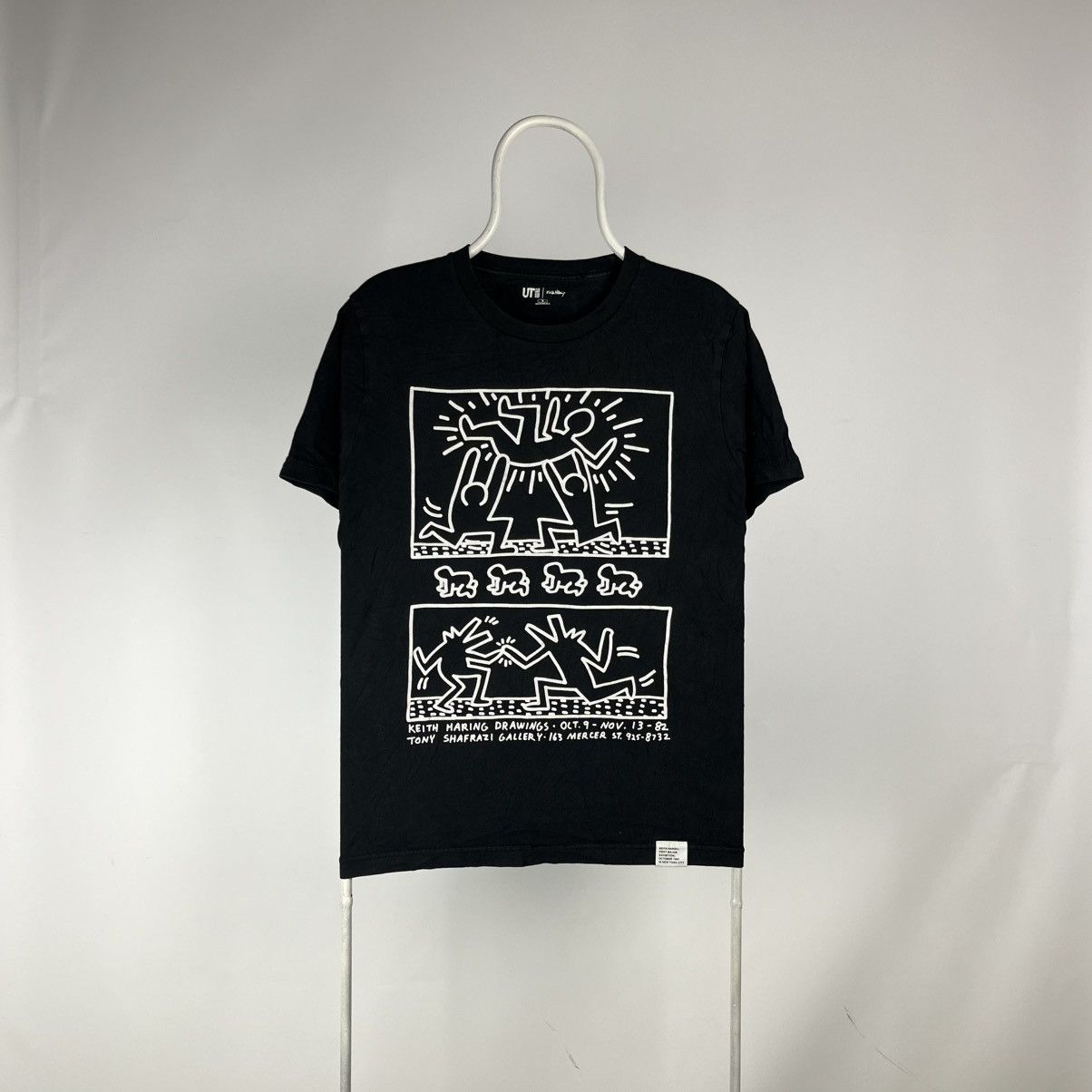 Uniqlo Uniqlo Keith Harring first major exhibition October 1982 Size US M / EU 48-50 / 2 - 1 Thumbnail