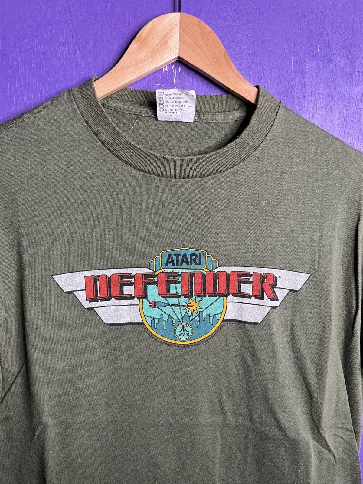 Vintage Vintage 1982 Atari defender game promo t-shirt Size US L / EU 52-54 / 3 - 3 Thumbnail