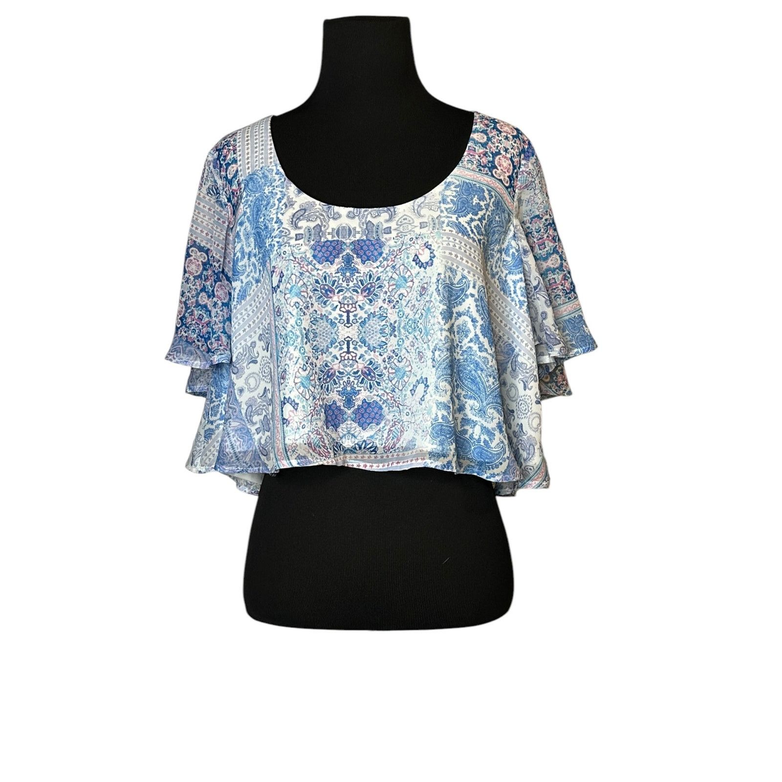 Show Me Your MuMu Show me your Mumú white blue print cropped blouse size XS Size XS / US 0-2 / IT 36-38 - 15 Thumbnail