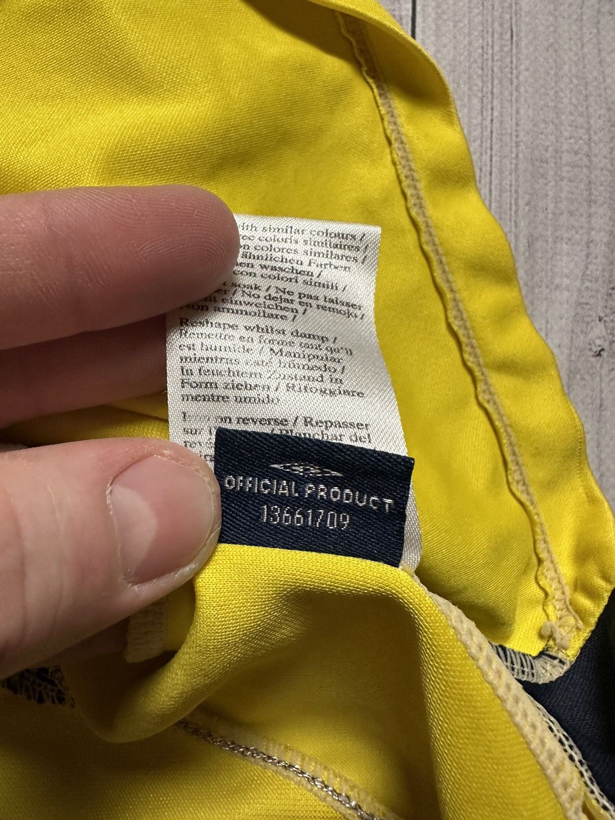 Umbro × Vintage Vintage England Umbro yellow soccer jersey Goalkeeper L rare Size US L / EU 52-54 / 3 - 9 Thumbnail