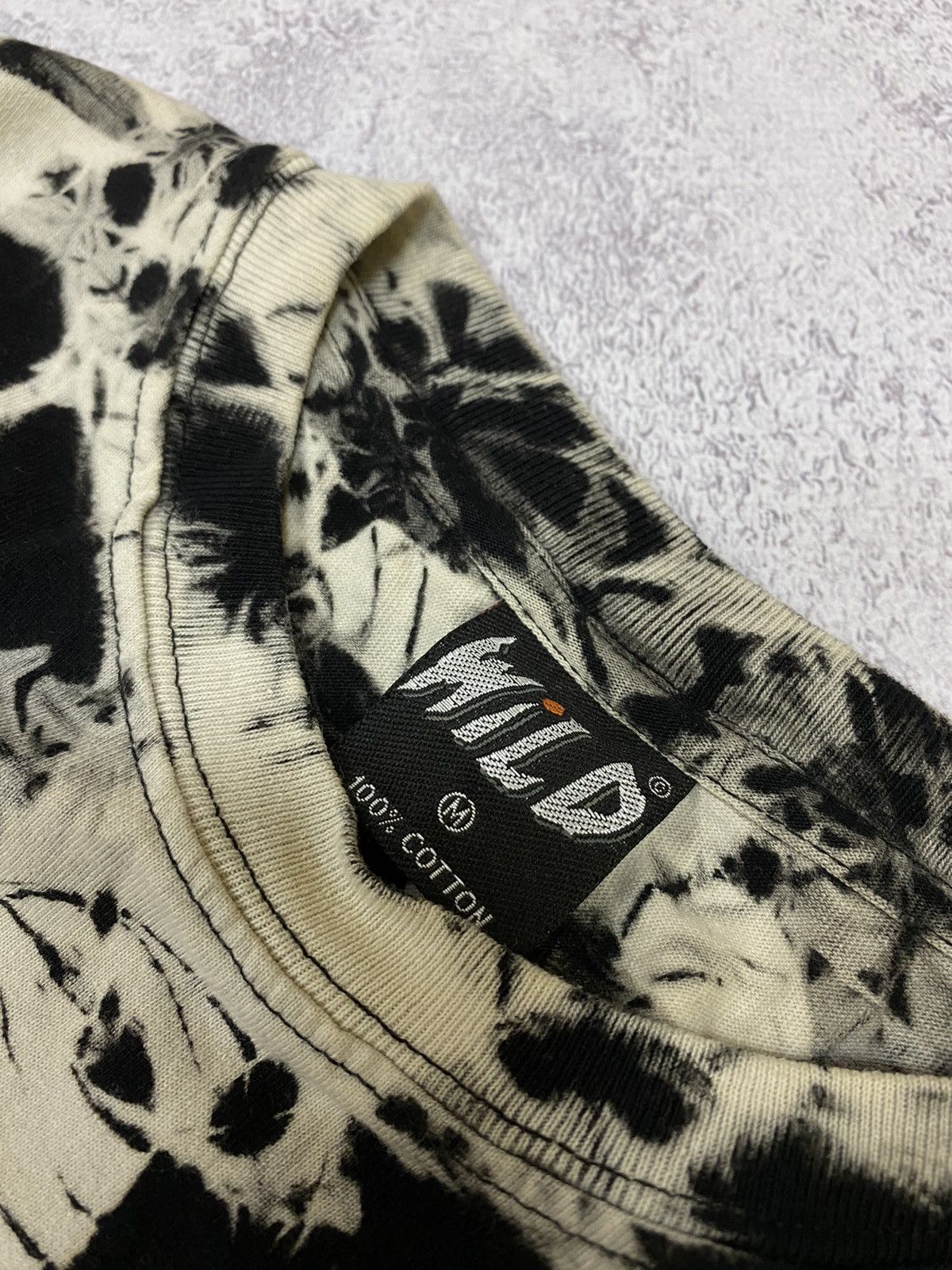 Other Wild Vintage Full Print Death & Dragon T Shirt 90s Size US M / EU 48-50 / 2 - 6 Thumbnail
