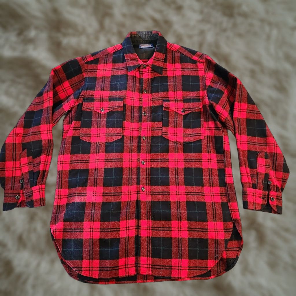 Pendleton VINTAGE Pendleton Plaid Wool Flannel Button Shirt Black Red USA Large 16 Regular Men with Pockets Unlined Buttons Size US XL / EU 56 / 4 - 1 Thumbnail