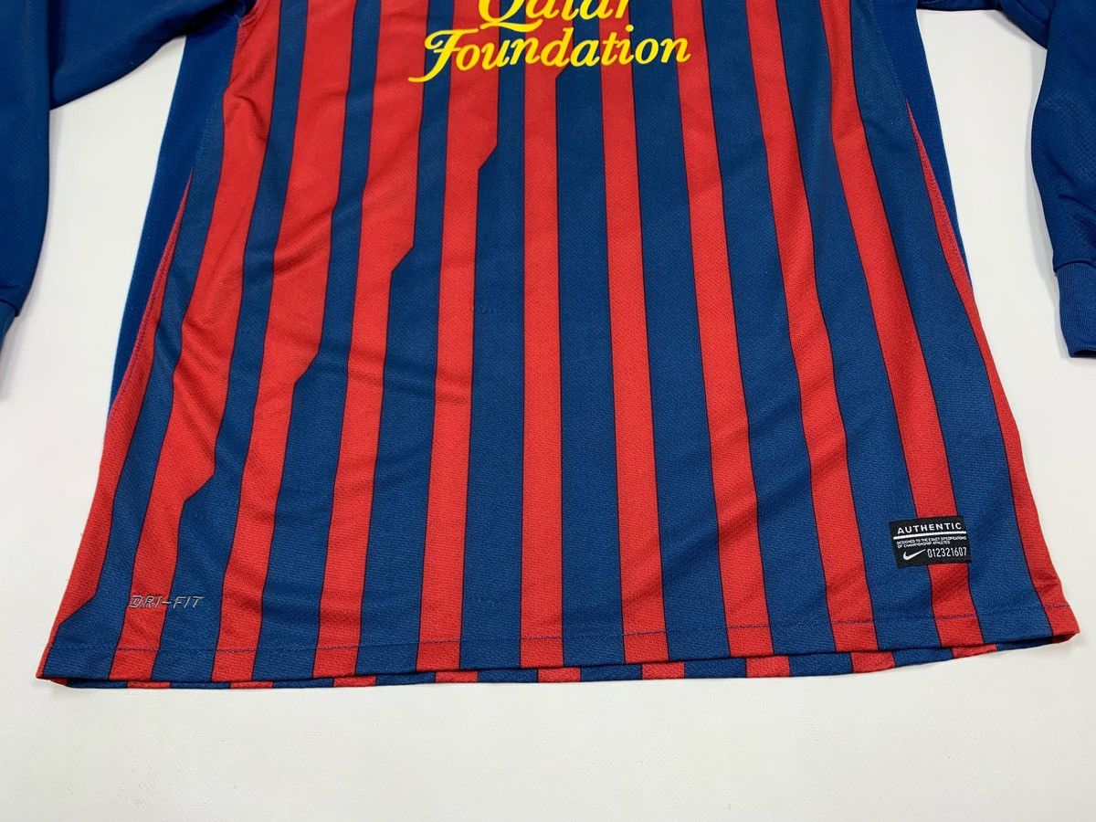 Nike Nike Soccer Jersey Barcelona 2011/12 T-Shirt Fabregas 4 Size US M / EU 48-50 / 2 - 4 Thumbnail