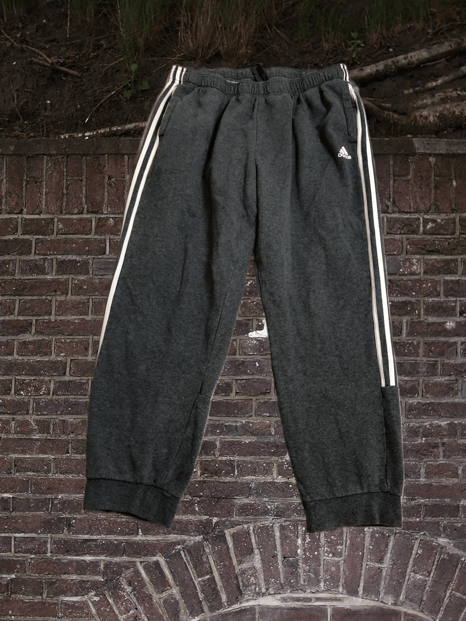 Adidas Adidas sportwear baggy sweatpants Size US 38 / EU 54 - 1 Thumbnail