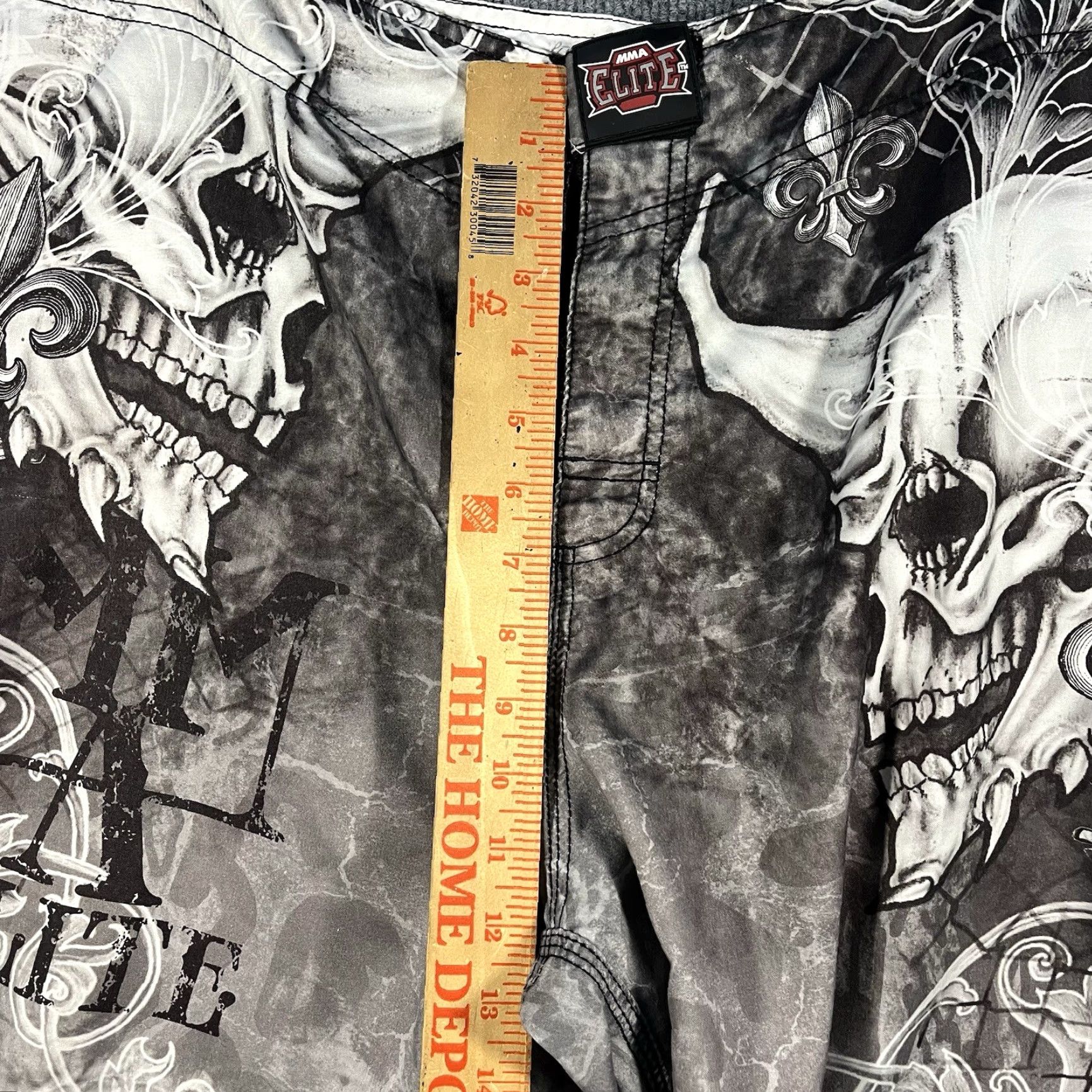 Vintage MMA Elite Shorts Mens Large Hybrid Board Fight Skull Grunge Punk Metal Vtg Y2K Size US 33 - 3 Thumbnail