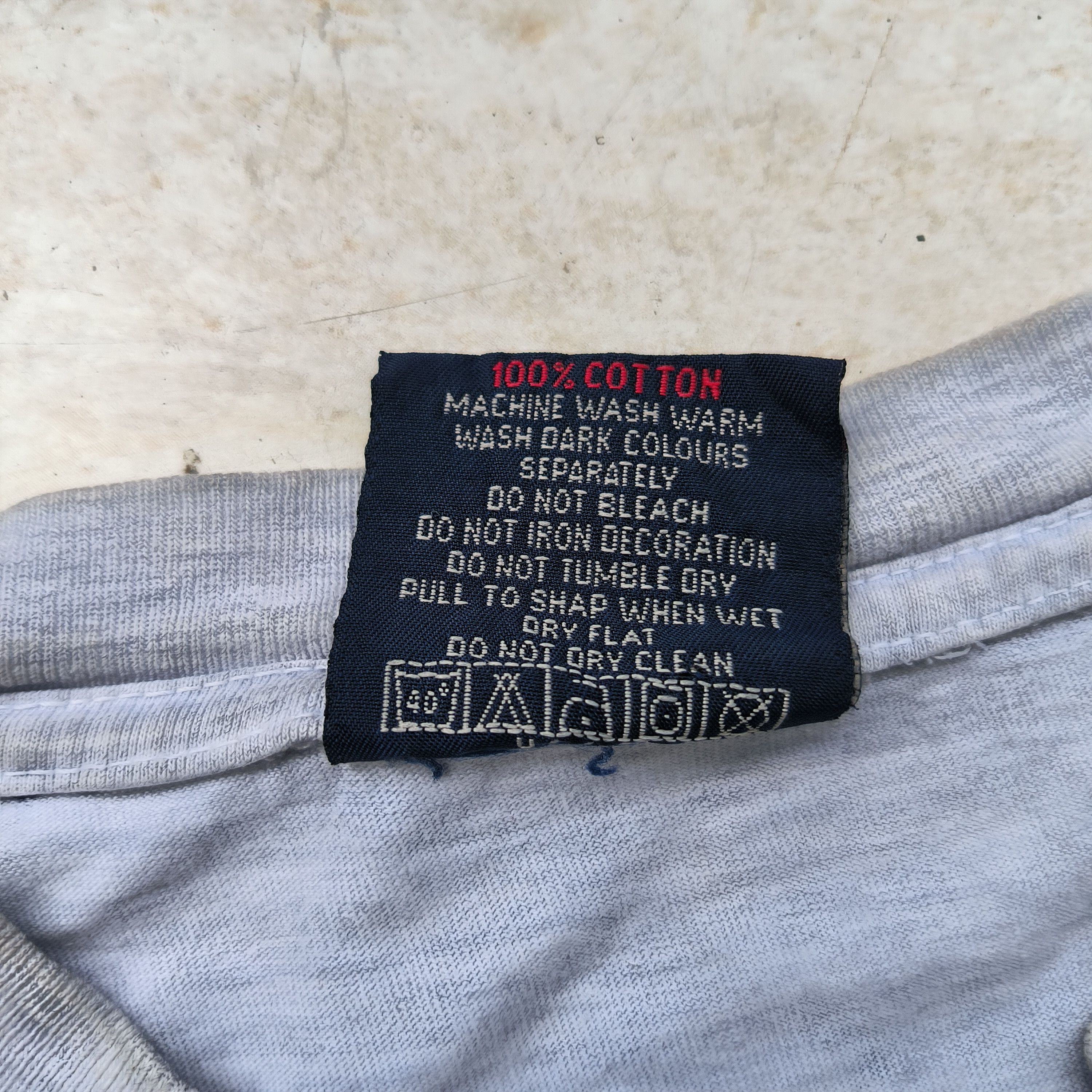 Vintage Vintage 1990s Oxford Campus Tees Size US XL / EU 56 / 4 - 4 Thumbnail