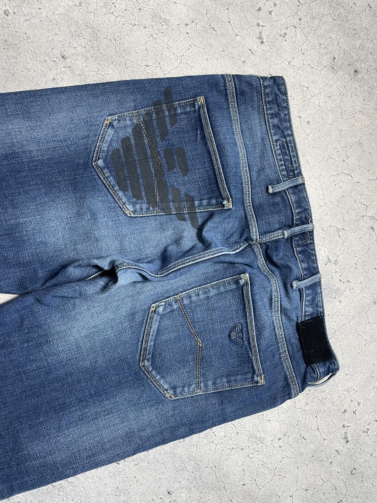 Emporio Armani Emporio Armani Denim Big Logo Rare Luxury Jeans Size 33x32 Size US 32 / EU 48 - 10 Thumbnail
