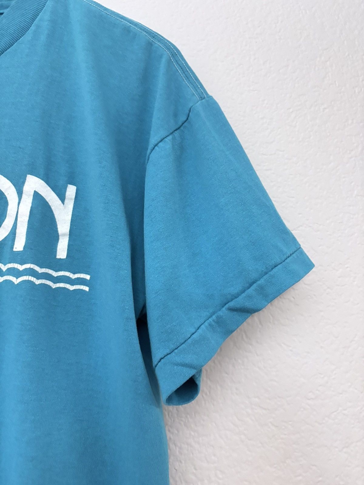 Vintage 80’s Boston, Massachusetts Vintage Faded Blue Tee Size US M / EU 48-50 / 2 - 3 Thumbnail