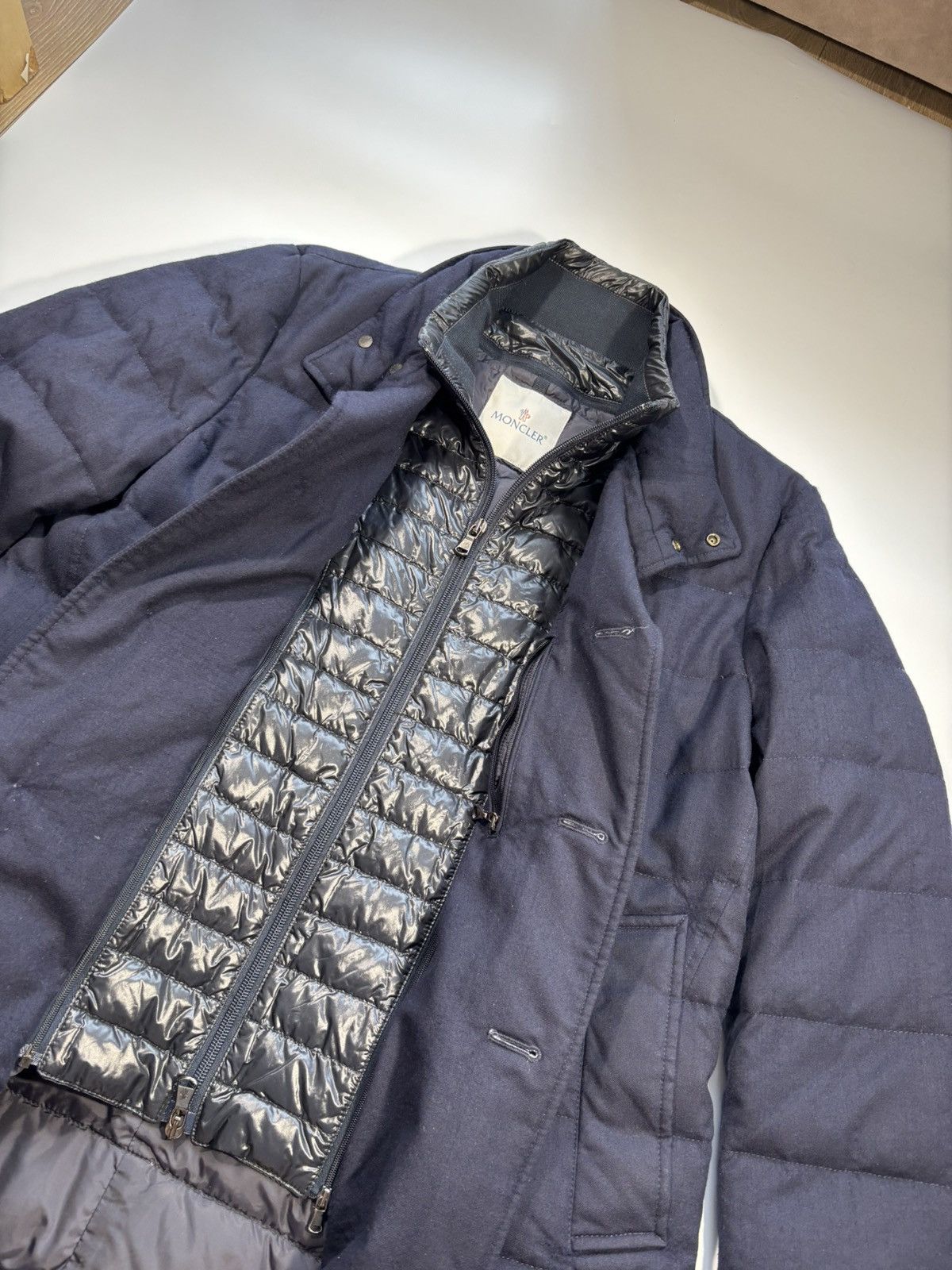 Moncler Moncler Vallier Quilted Down Coat Gray Wool Size 3 Size US M / EU 48-50 / 2 - 5 Thumbnail