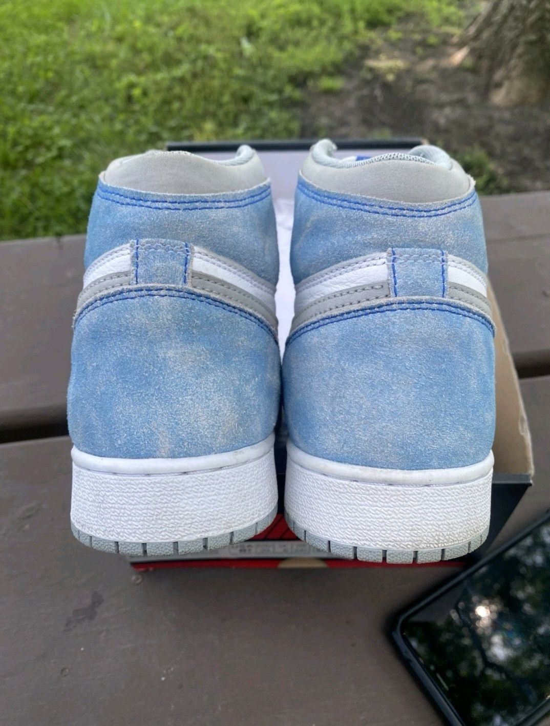 Jordan Brand Nike Air Jordan Retro 1 High OG GS Hyper Royal Size 6.5 Size US 6.5 / EU 39-40 - 6 Thumbnail