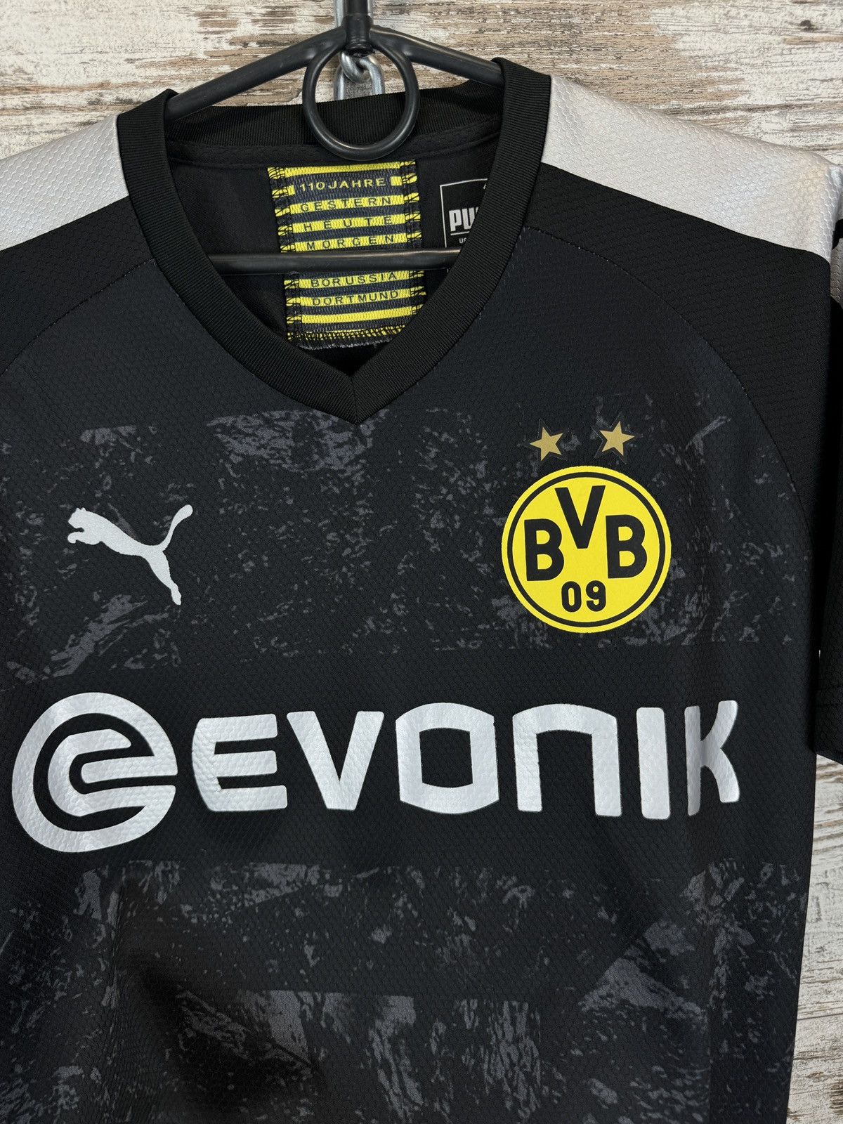 Puma × Vintage Mens Vintage Puma Borussia Dortmund T-shirt soccer jersey Size US M / EU 48-50 / 2 - 8 Thumbnail