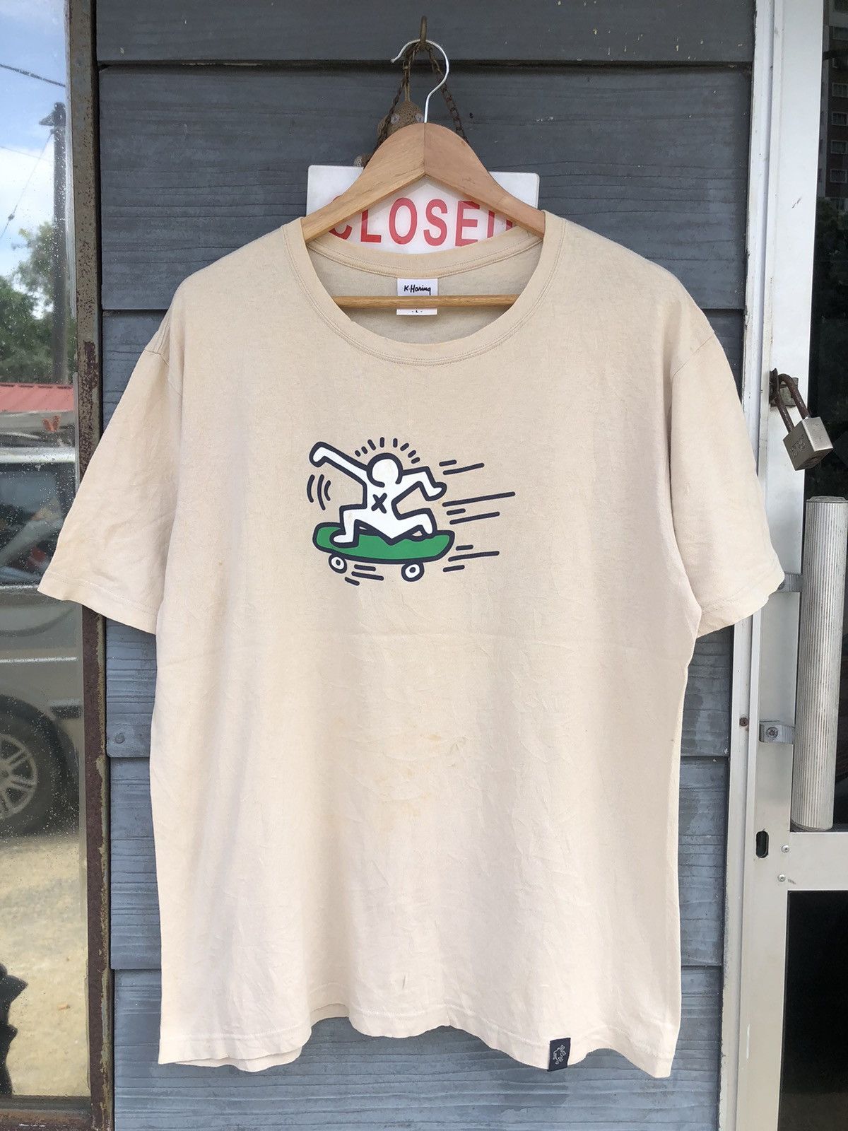 Japanese Brand × Keith Haring × Vintage Vintage Y2K Keith Haring X Uniqlo Skateboarding Backhit Tee Size US L / EU 52-54 / 3 - 3 Thumbnail