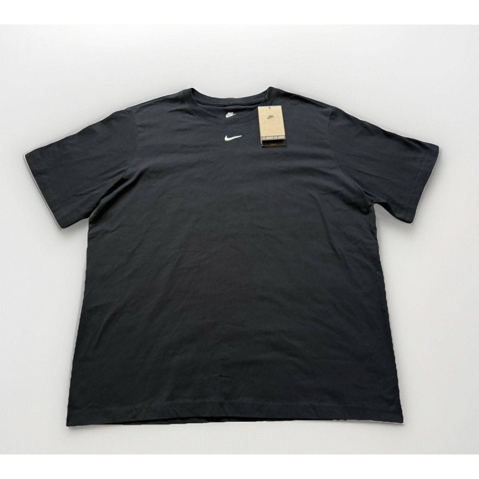 Nike Nike Embroidered Center Logo Swoosh Sportswear Essential L Size L / US 10 / IT 46 - 1 Thumbnail