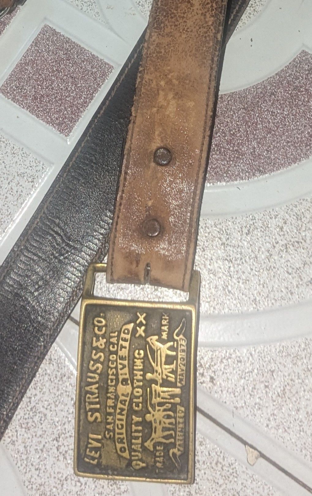 Levi's Vintage Clothing Brass vintage 1950's levis belt buckle vintage USA Size ONE SIZE - 2 Thumbnail
