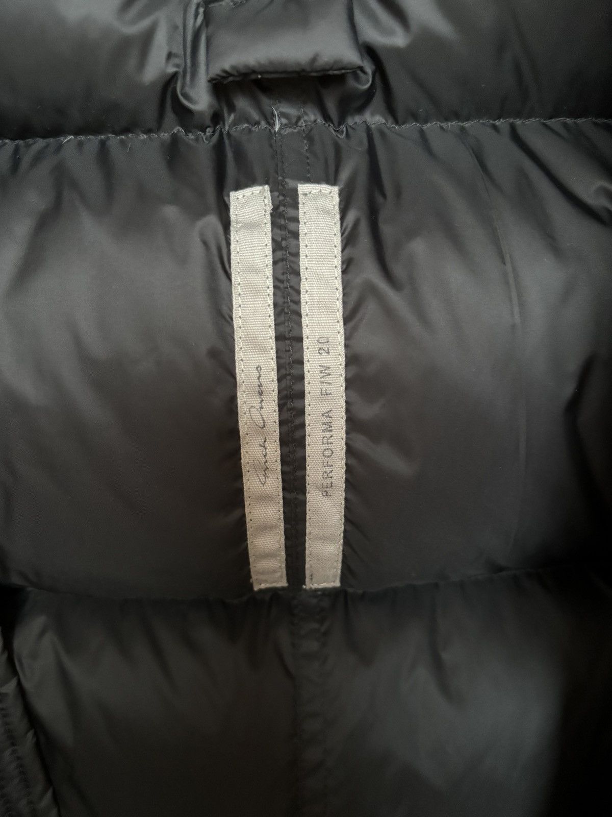 Rick Owens Rick Owens FW20 Performa Jumbo Duvet Down Jacket IT48 Size US M / EU 48-50 / 2 - 2 Thumbnail
