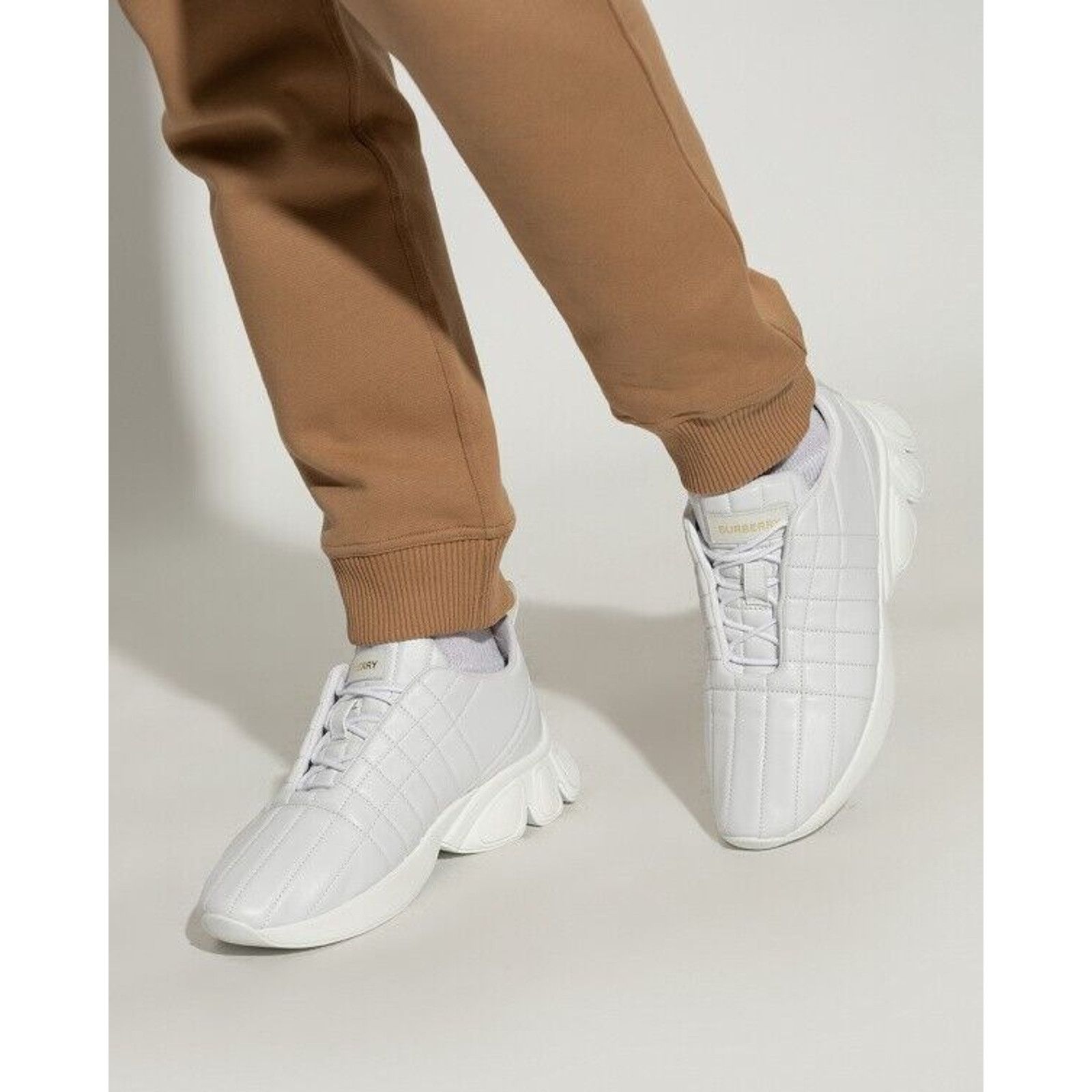 Burberry AXBURTON WHITE CHECK QUILTED LEATHER LOGO SNEAKERS 9 US 42 Size US 9 / EU 42 - 4 Thumbnail