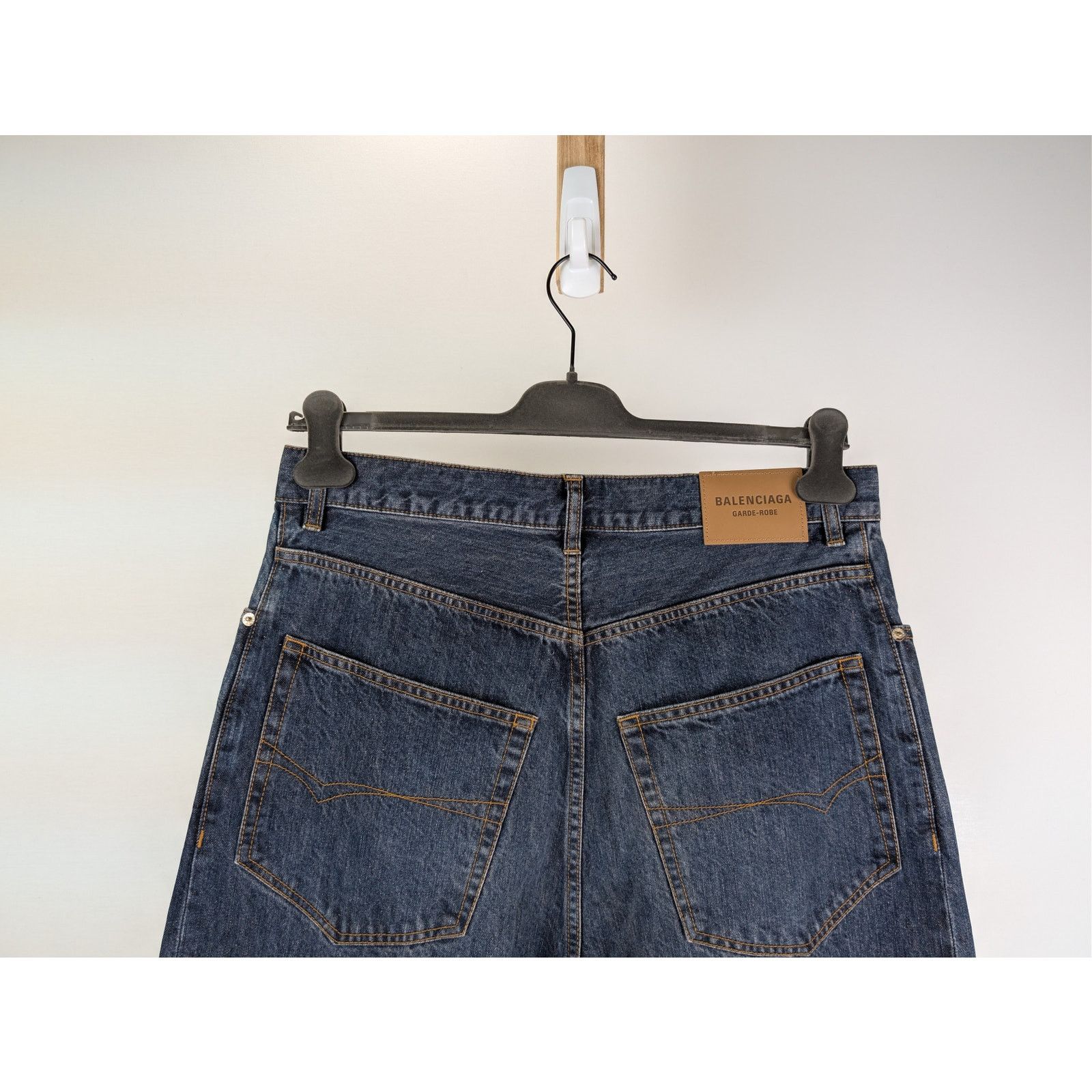 Balenciaga o1rshd1 Silk Blue Japanese Denim Baggy Pants in Dark Indigo Size US 30 / EU 46 - 9 Thumbnail