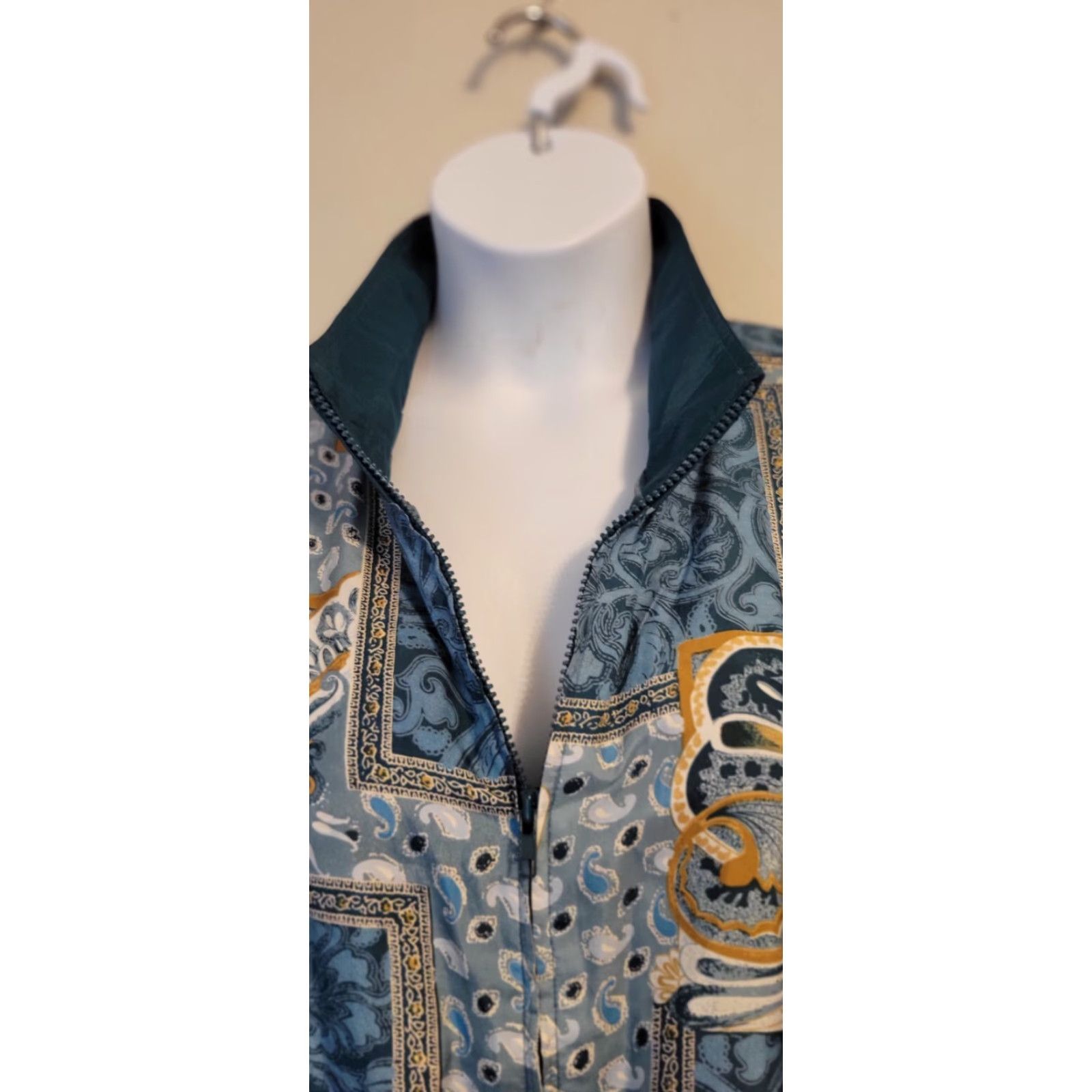 Vintage VINTAGE Hunt Club 2 Pc Track Suit Teal Gold M Women's Silk EUC Jacket Pants 1980s Size 32" / US 10 / IT 46 - 4 Thumbnail