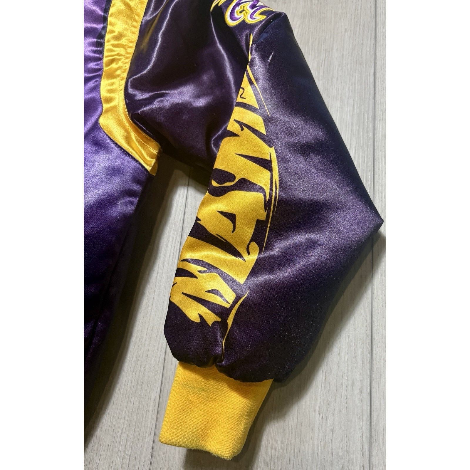 Other Los Angeles Lakers Kobe Bryant Crenshaw Satin Jacket Small Size US S / EU 44-46 / 1 - 20 Thumbnail