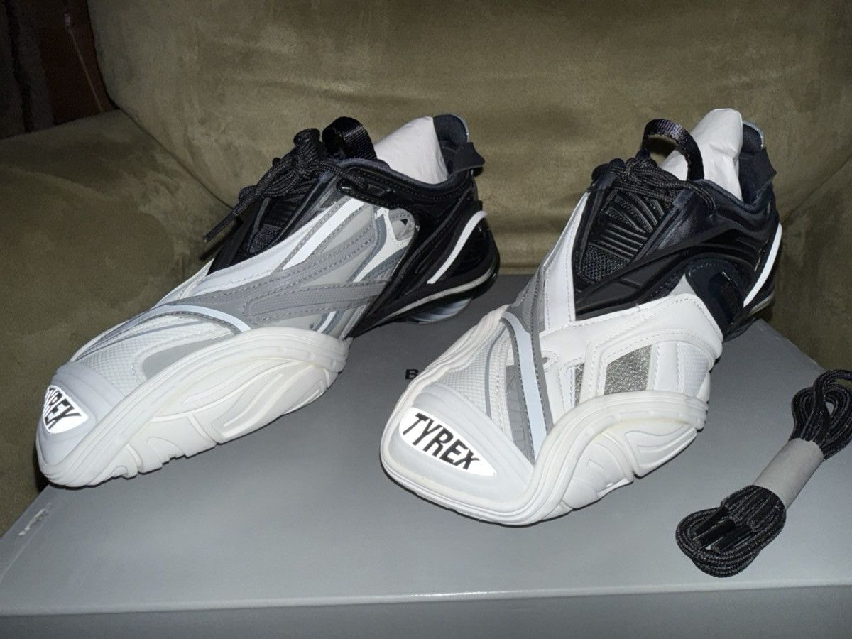 Balenciaga Balenciaga Tyrex Unisex Shoes, OG Box w/ dust & tote bag NEW Size US 7 / IT 37 - 10 Thumbnail