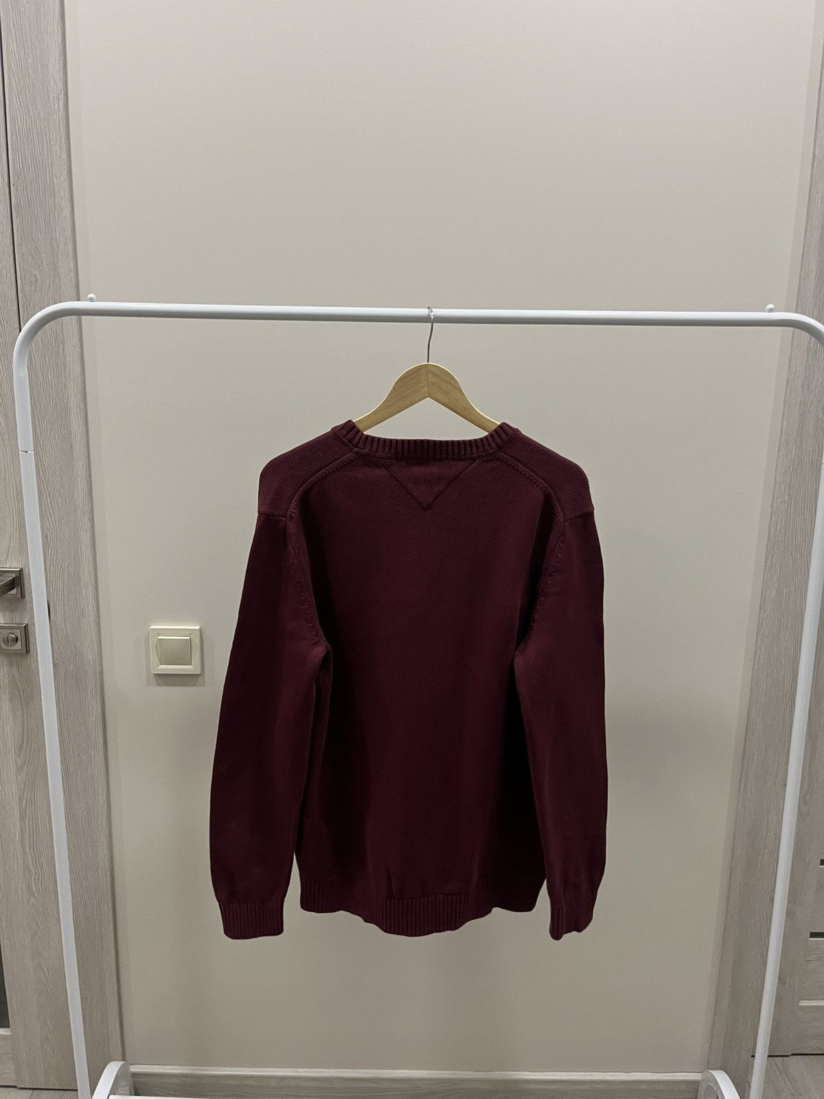 Tommy Hilfiger Vintage Tommy Hilfiger Y2K Sweater Red If Six Was Nine Size US L / EU 52-54 / 3 - 4 Thumbnail
