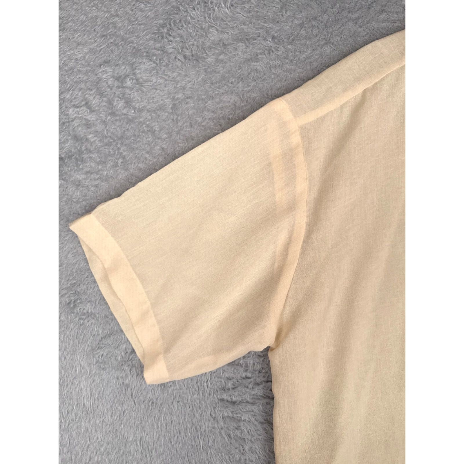 Vintage Guayabera Shirt Adult Large Beige Polyester Blend Floral Embroidered Size US L / EU 52-54 / 3 - 3 Thumbnail