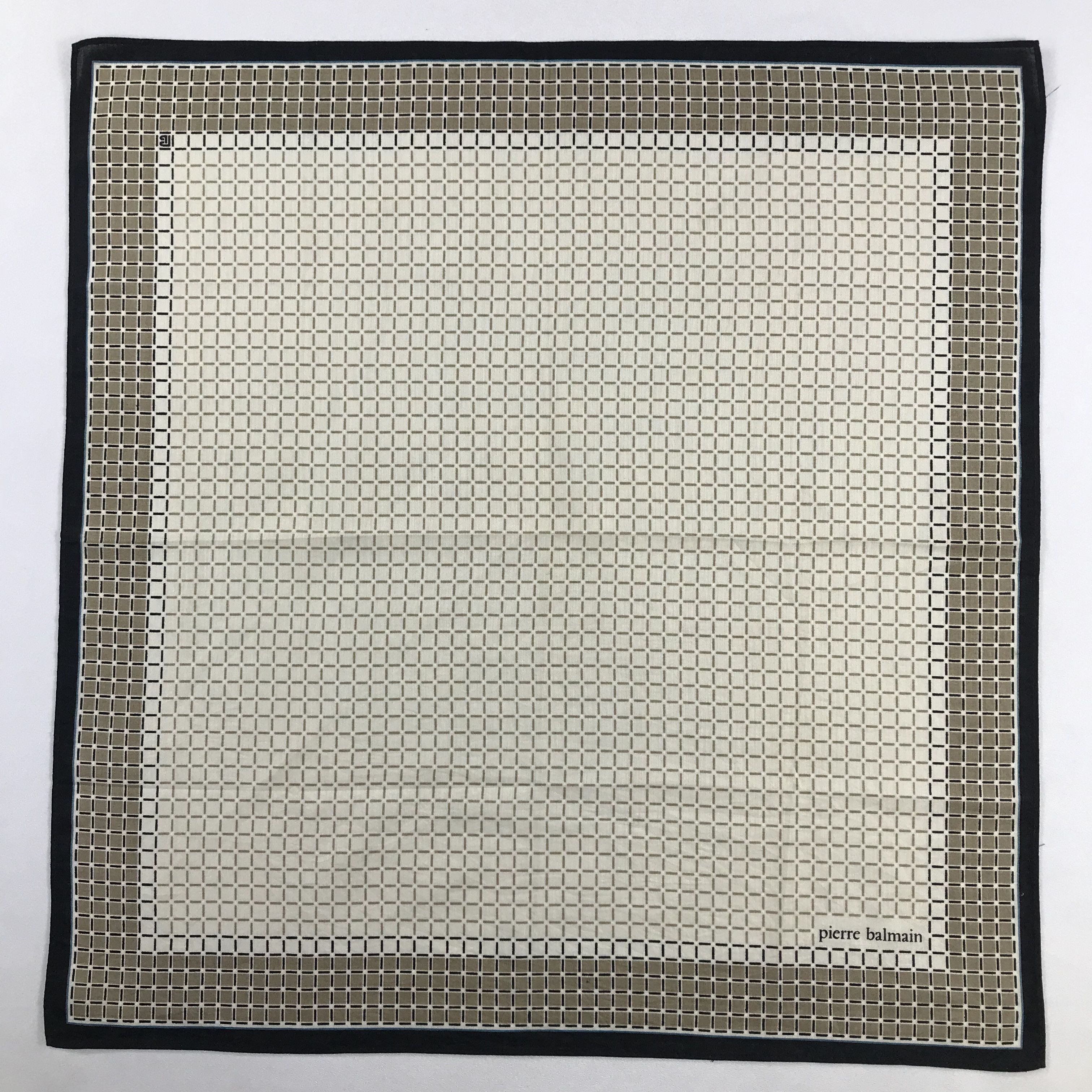 Pierre Balmain Pierre Balmain Handkerchief / Bandana / Neckerchief C565 Size ONE SIZE - 3 Thumbnail
