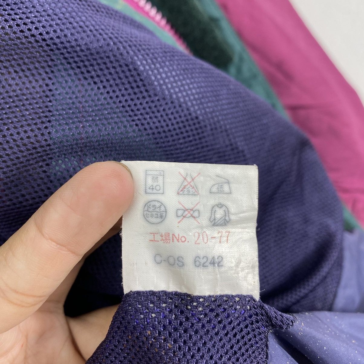 Montbell Vintage 90s Montbell Gore-Tex Mountain Parka Jacket Purple S Size US S / EU 44-46 / 1 - 8 Thumbnail